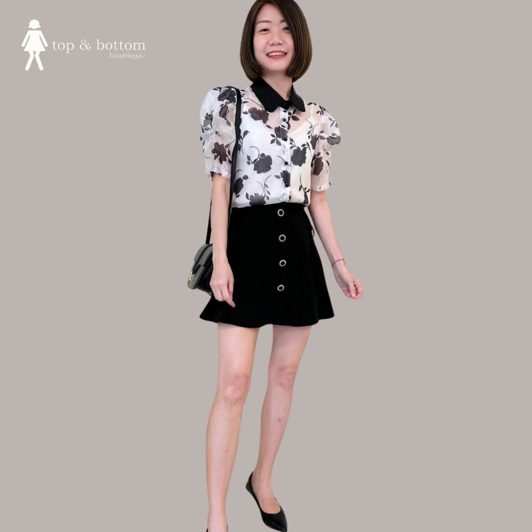 KOREA FRILLS & BUTTON SHORT SKIRT