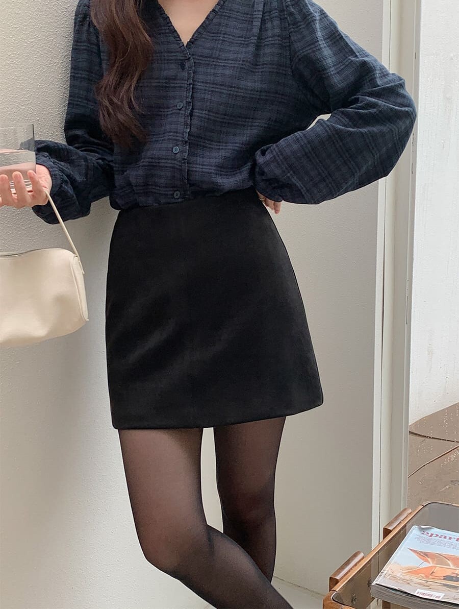 韓國Cherrykoko授權 秋冬氛圍質感絨面革A字短裙