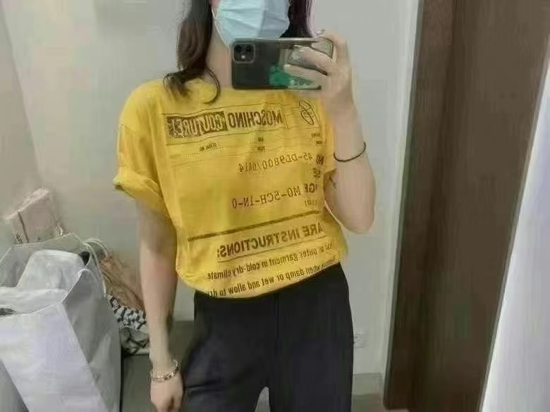 【預購】Moschino LL1030104 文字圖案短袖上衣