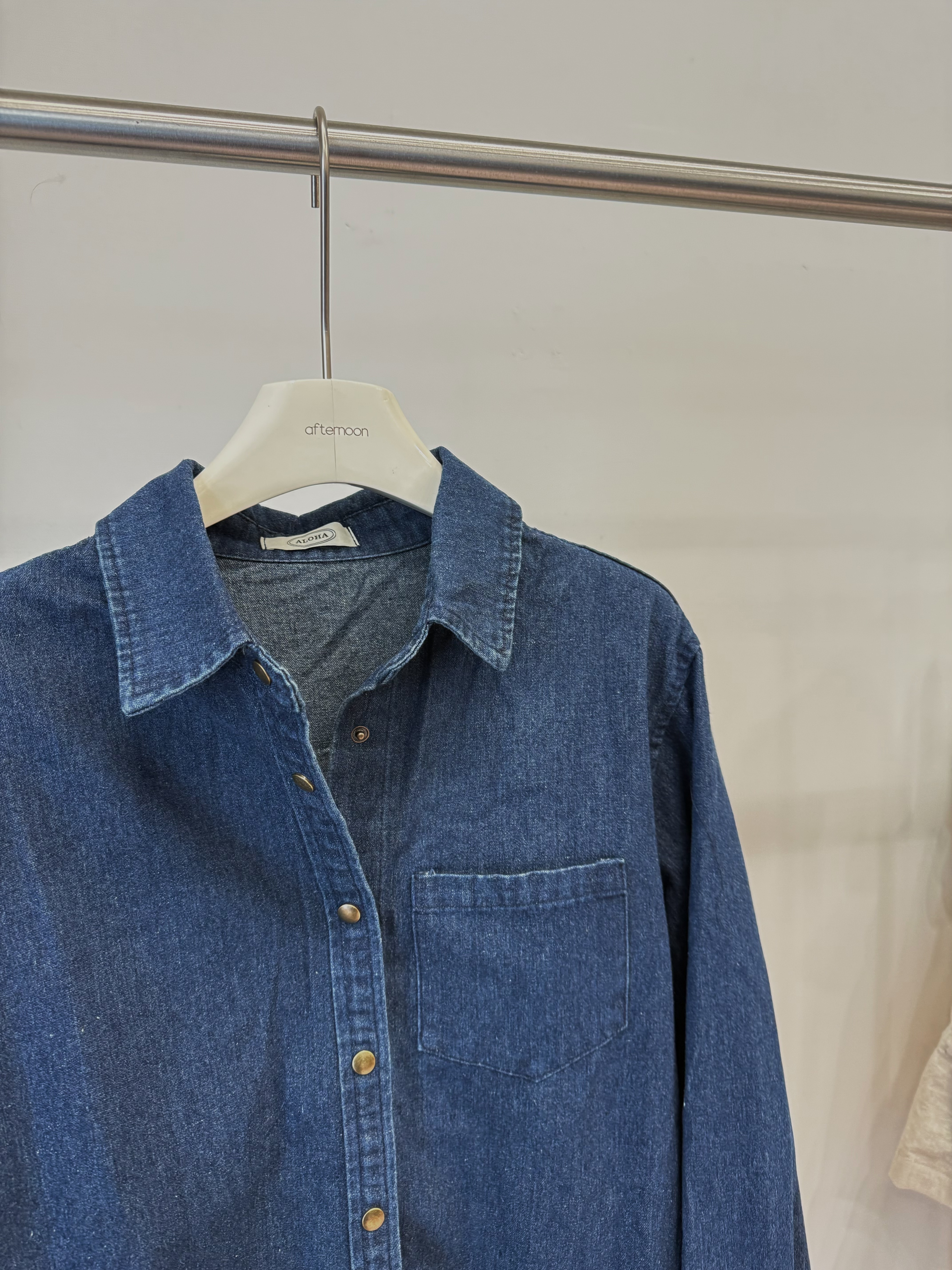 266 古銅釦復古牛仔襯衫