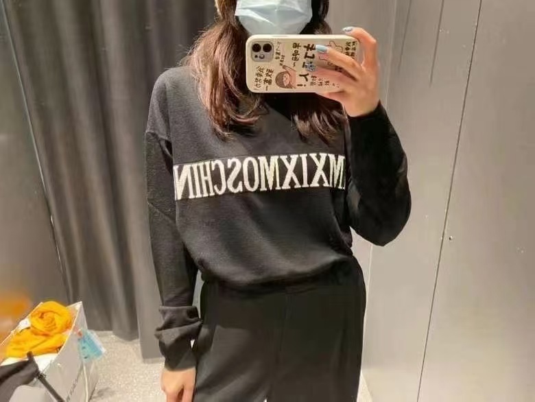 【預購】Moschino LL1030108 LOGO羊毛毛衣