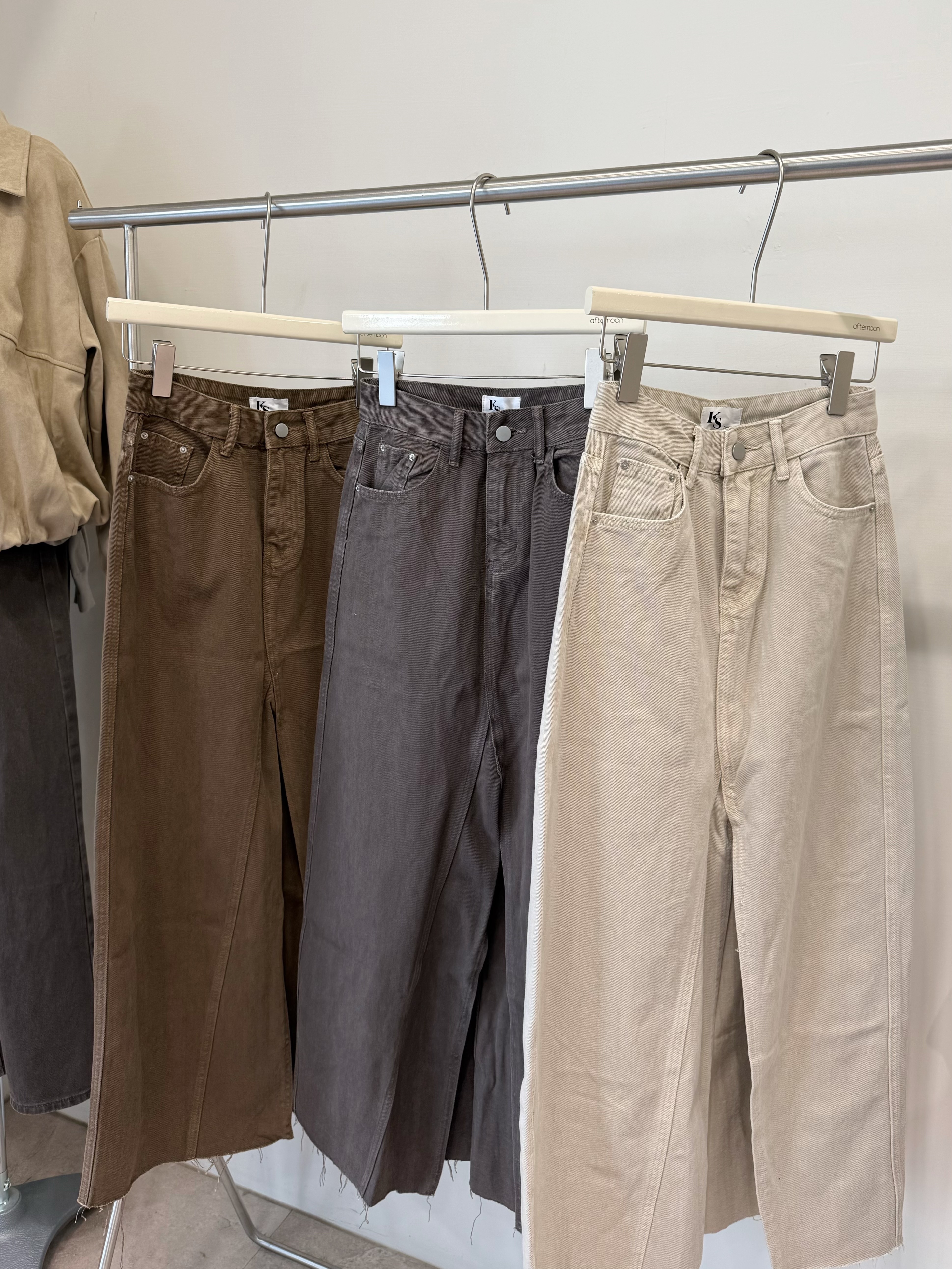 195 顯瘦挺版前開衩牛仔裙