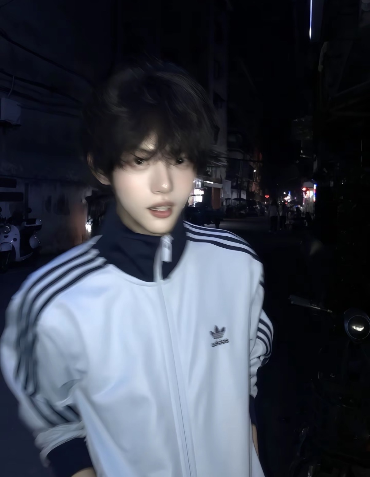 男款 ADIDAS ADICOLORS 極光黑 淺藍 立領 刺繡LOGO 三葉草 休閒 運動 外套【IY9882/JP2521】ADLP