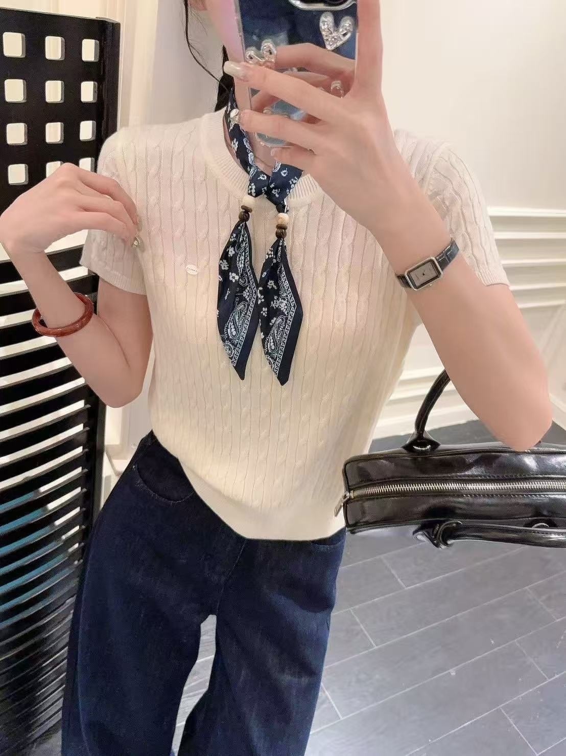 6152 麻花小logo短袖上衣