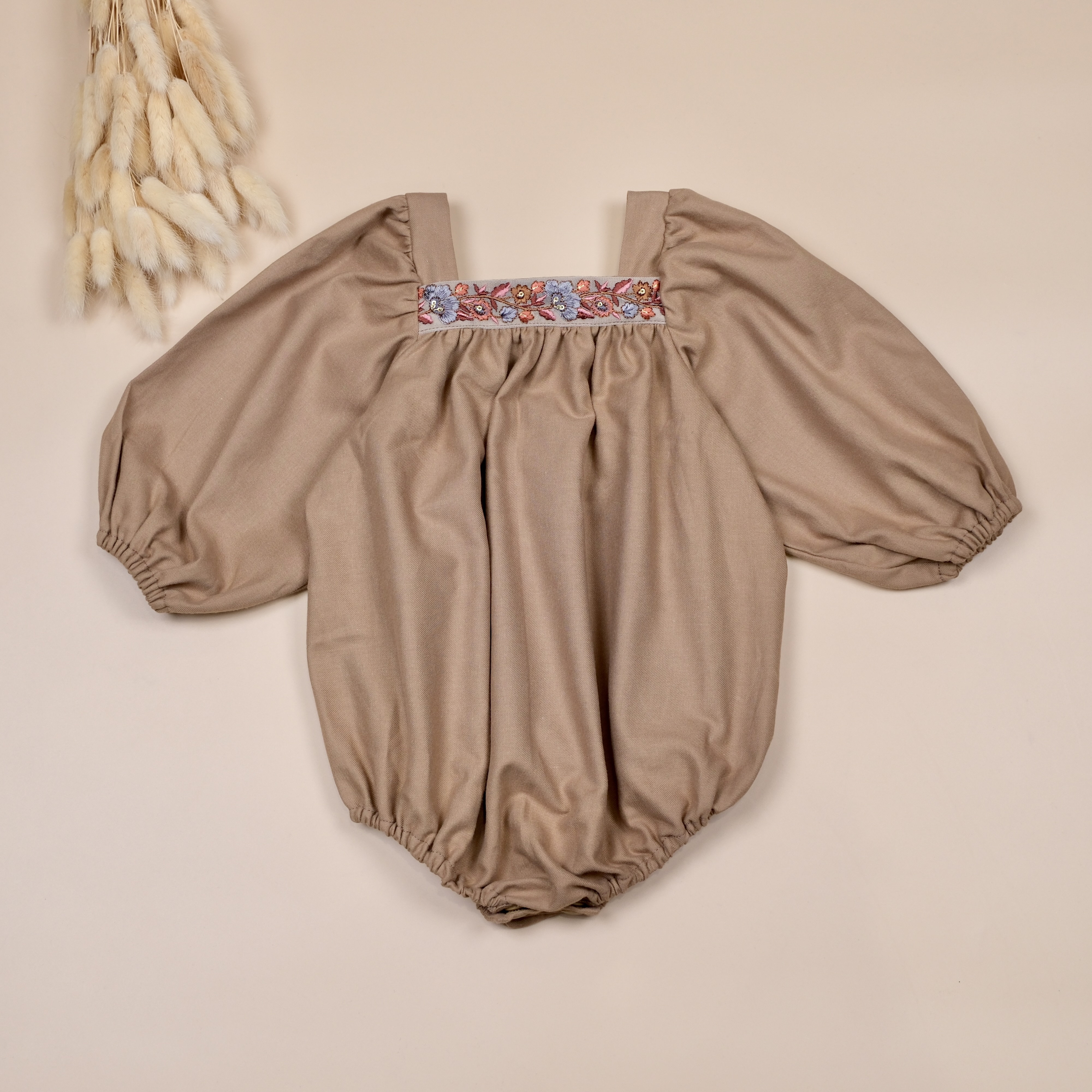 花織日常 ❁ 麥穗奶茶 ❁ 手作嬰幼兒長袖包屁衣