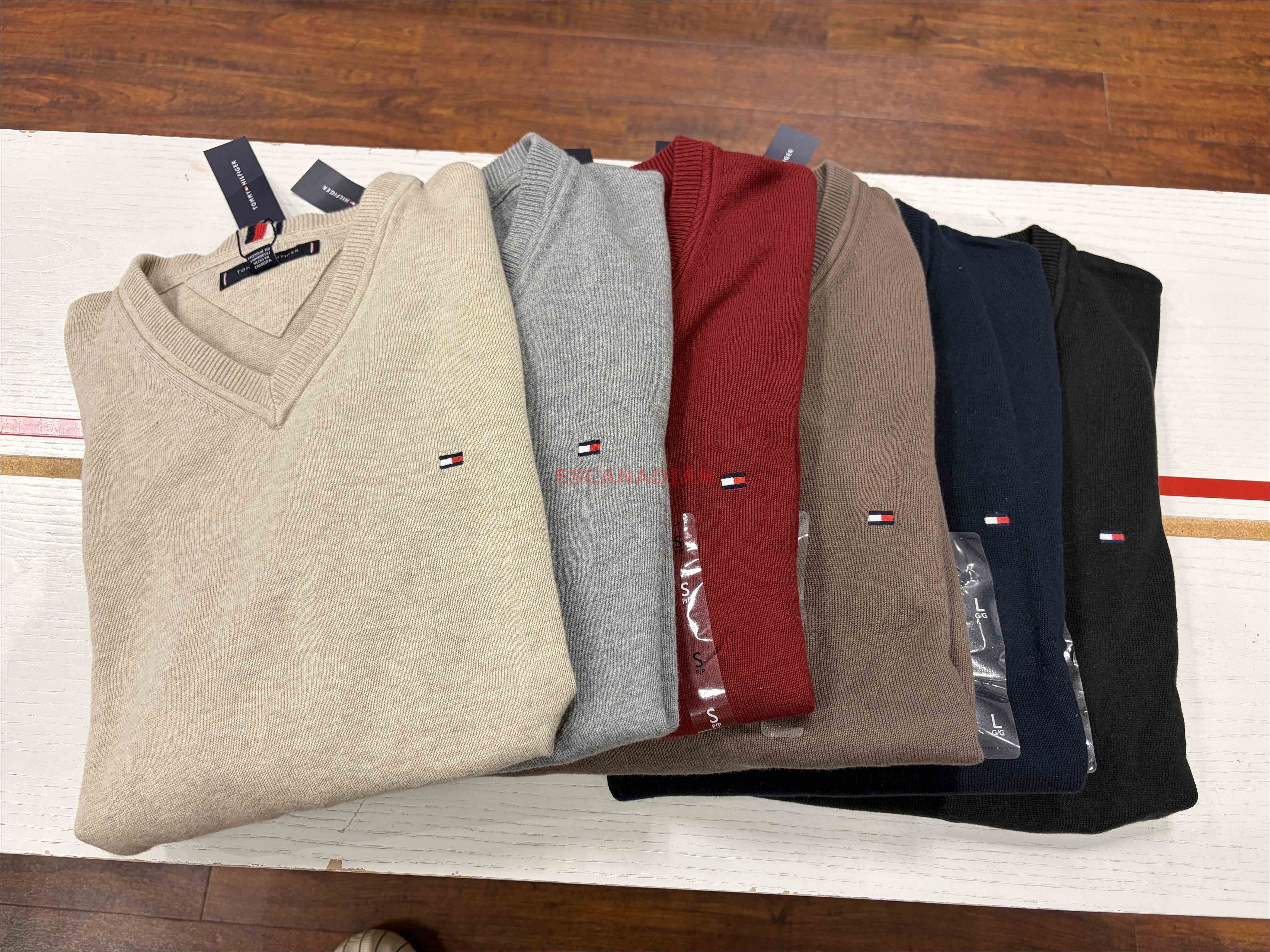 TOMMY 男大人 經典款 V領 小LOGO 針織毛衣 (4色)