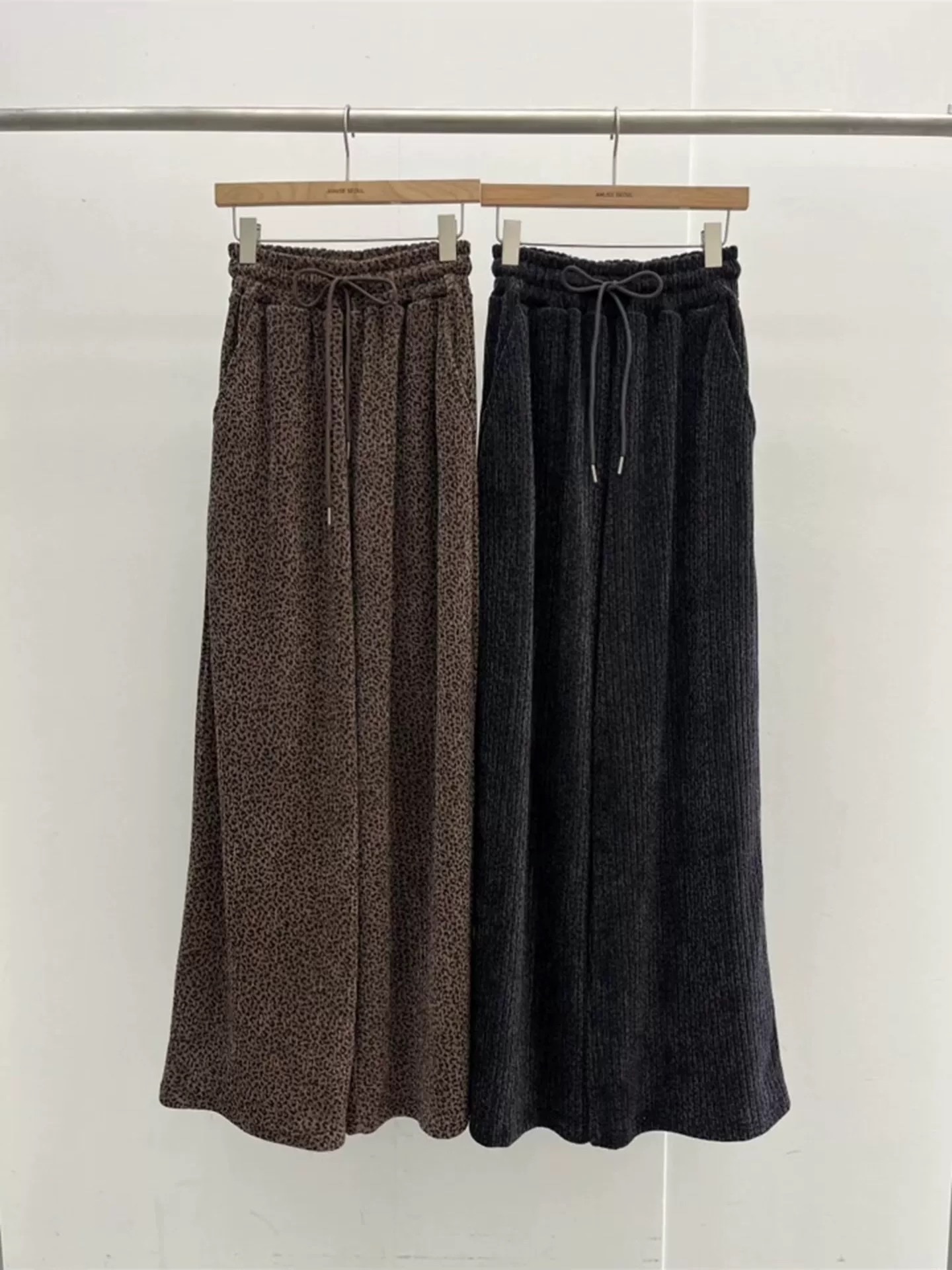 340 正韓鬆弛落地豹紋寬褲