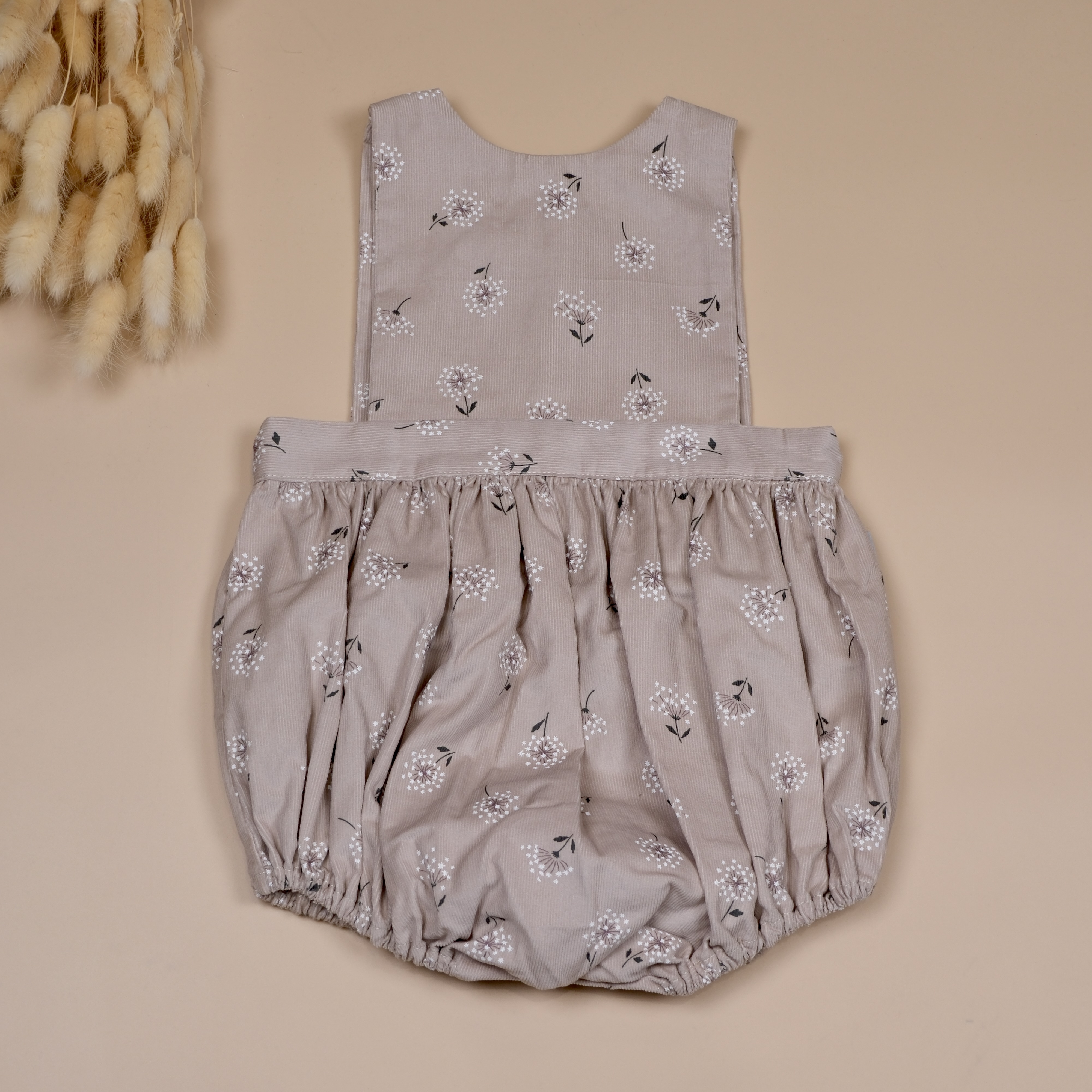 野芹菜深亞麻 ❉ 手作嬰幼兒無袖包屁衣