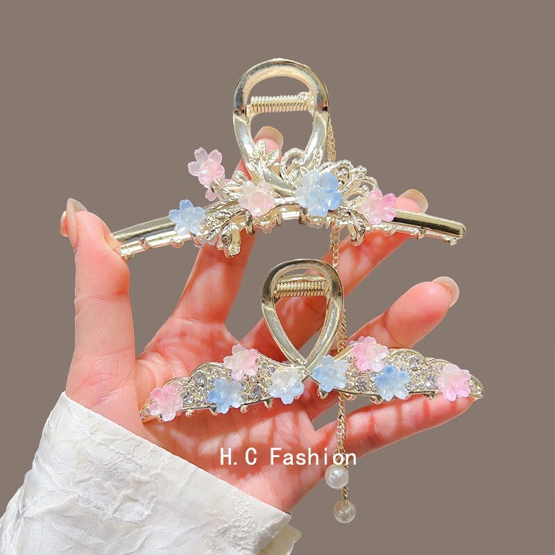 Elegant Sweet Floral Rhinestone Hair Claw