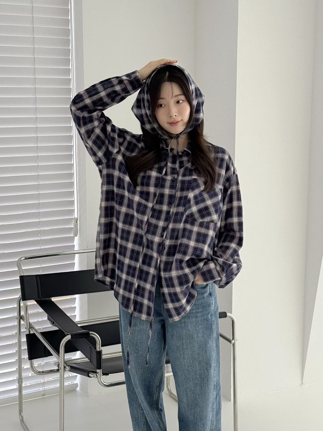 附綁巾格子襯衫