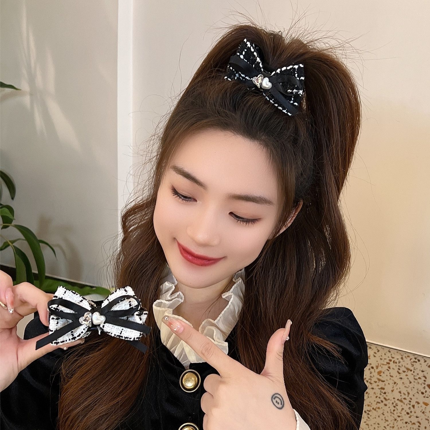 [3 FOR RM10] Chanel-Inspired Heart Rhinestone High Ponytail Hair Claw