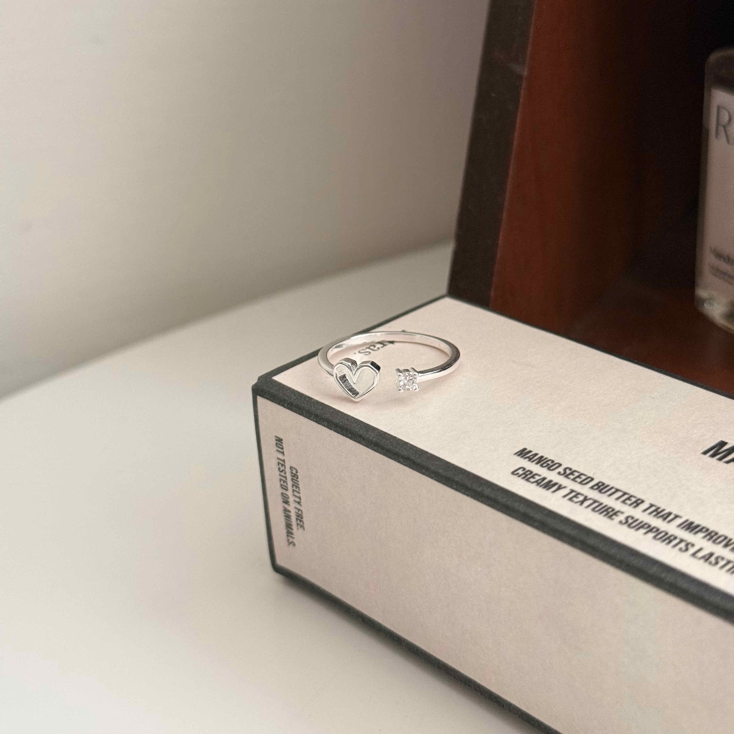 🇰🇷925 silver 鏤空愛心小鑽開口戒指