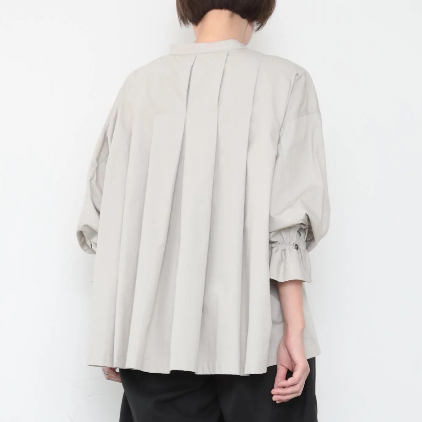 OMAKE.jp 花袖後褶襯衫VerticalShirts 灰白