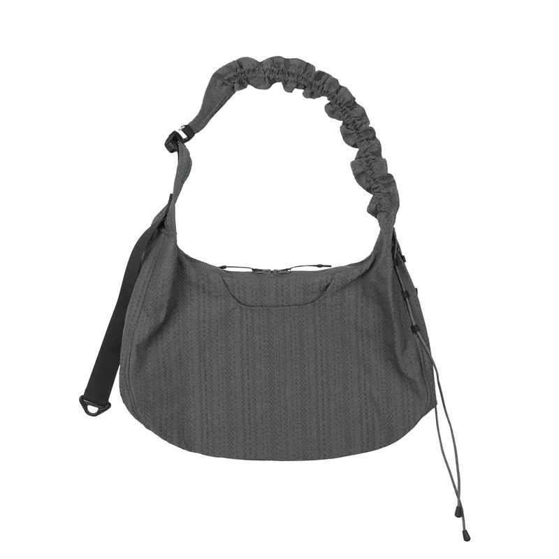 2025AW oqLiq MISALIGNED BAG 秋冬 新款 機能 側背包 現貨 25AA02