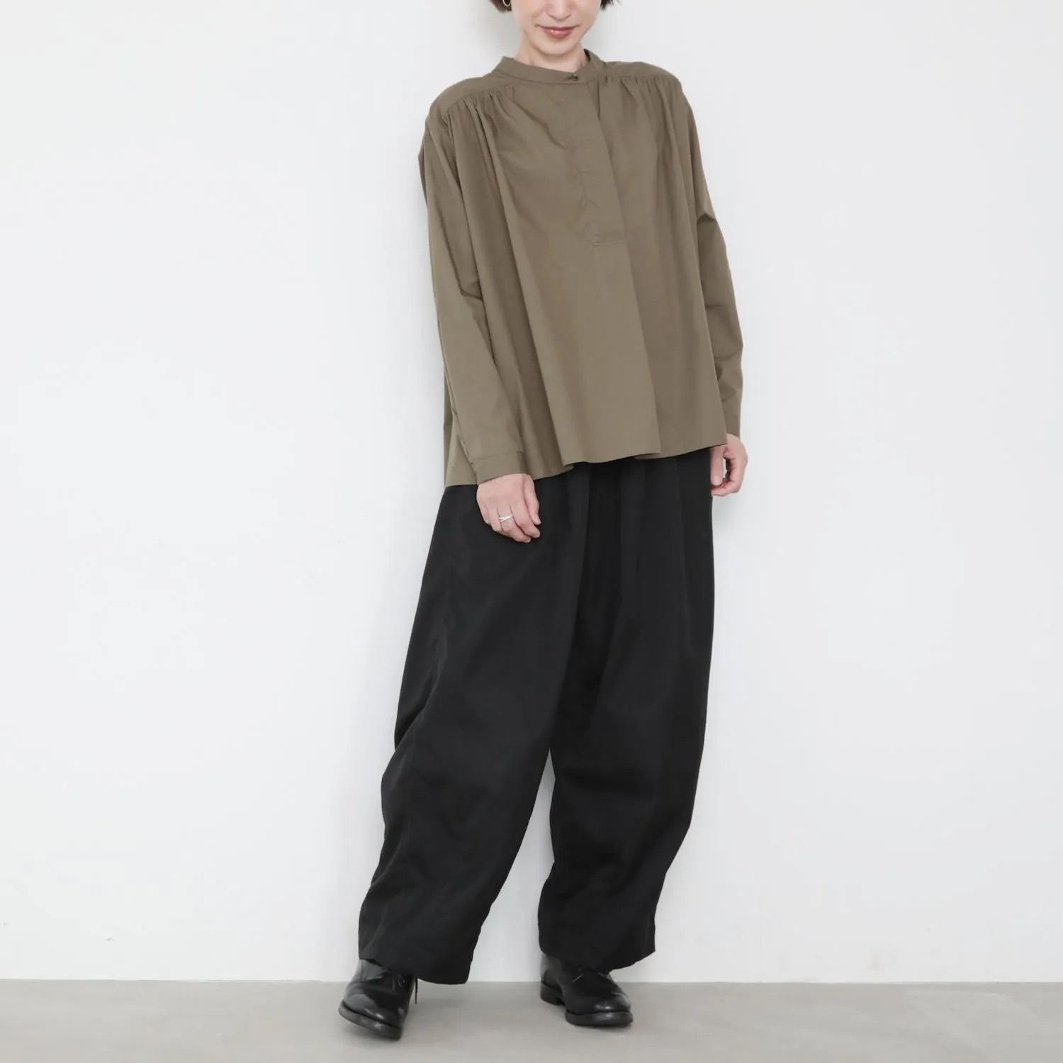 OMAKE.jp 單釦無領寬版上衣CarlShirt 卡其