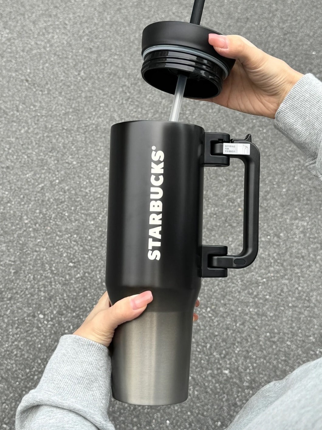 星巴克 Starbucks  酷黑漸變 大手把水杯