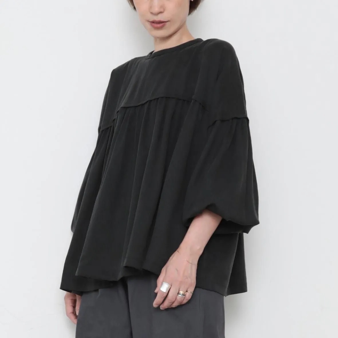 OMAKE.jp 澎袖百褶上衣BaoBlouse 黑