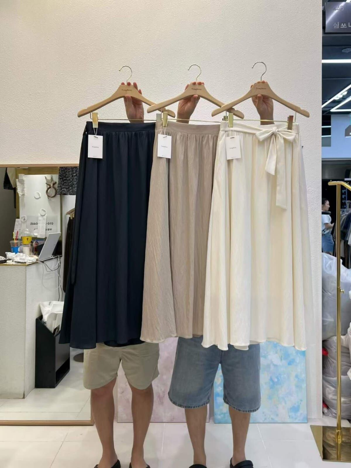 SY5114 蝴蝶綁結壓褶垂感半身裙