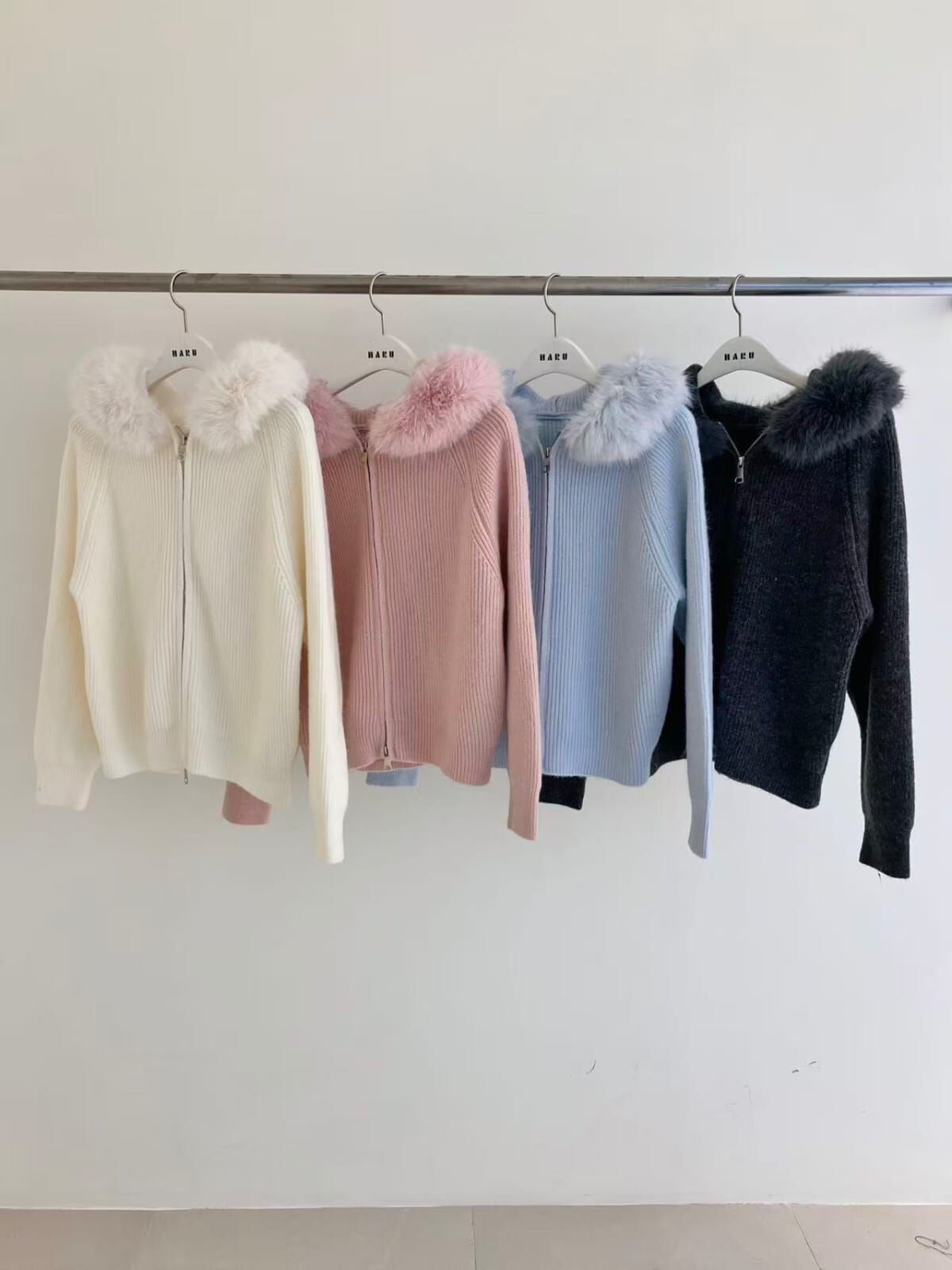 HU5102 毛毛領連帽暗直紋拉鏈外套