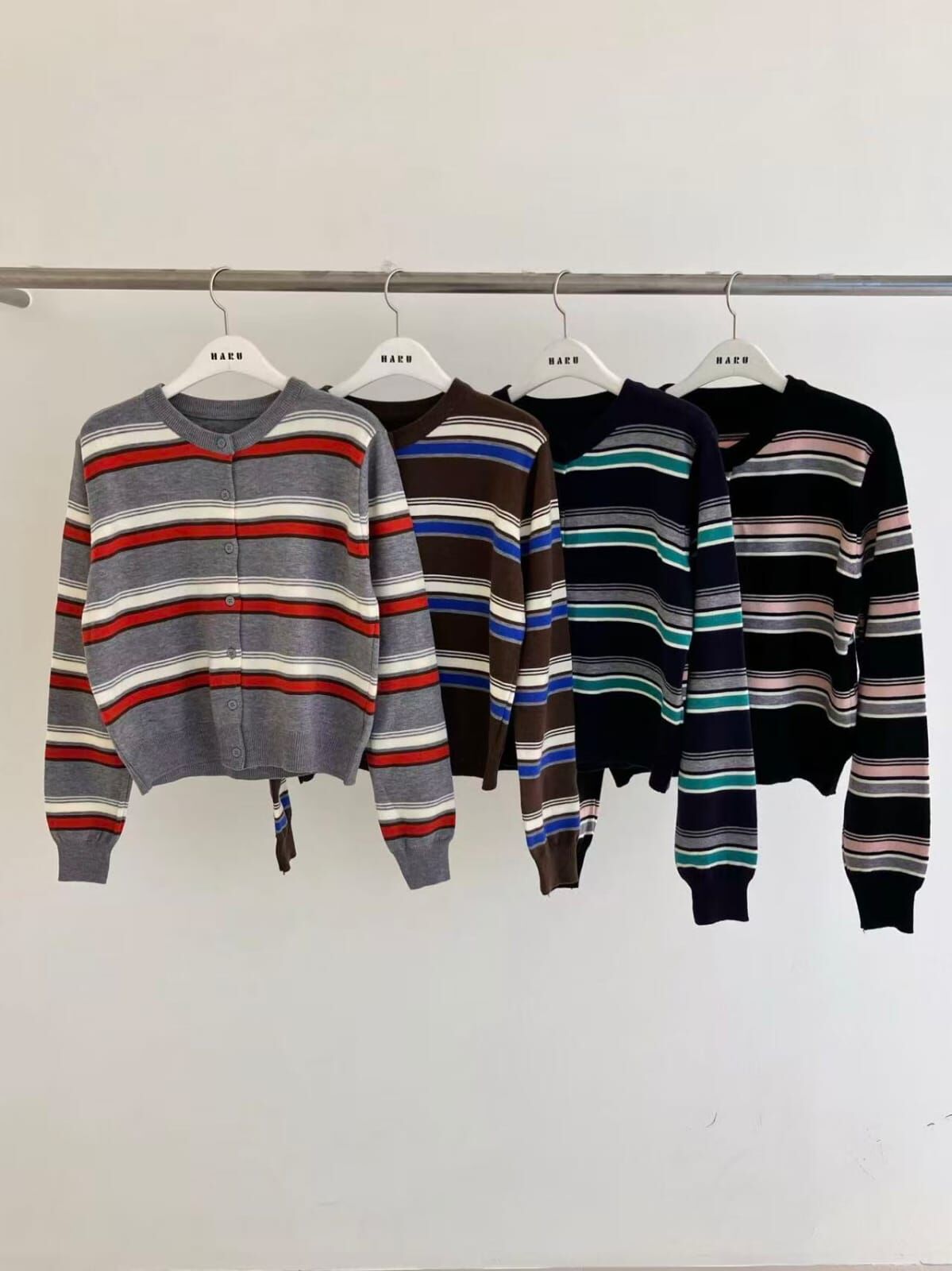 HU5104 撞色間條圓領排扣外套