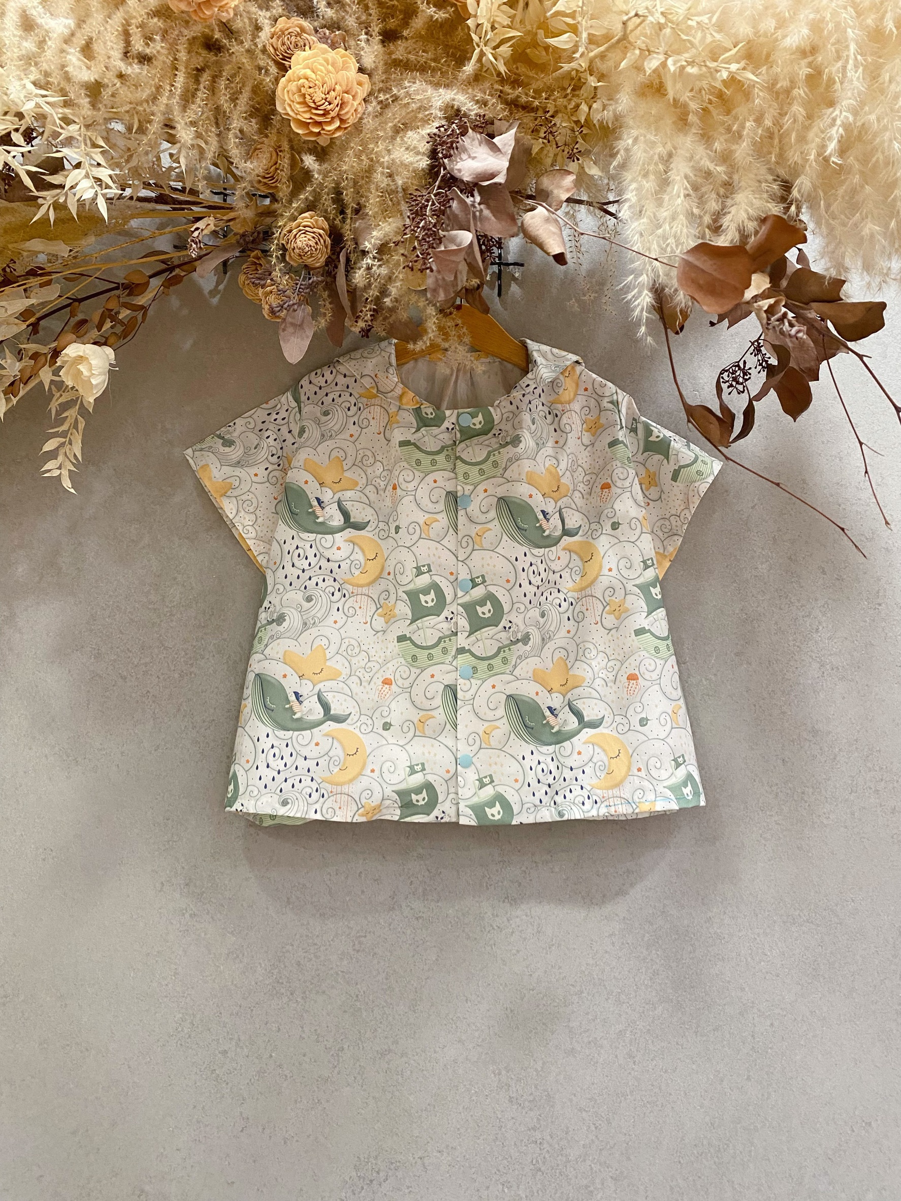 鯨魚與海盜貓咪 海軍領短袖上衣（130）