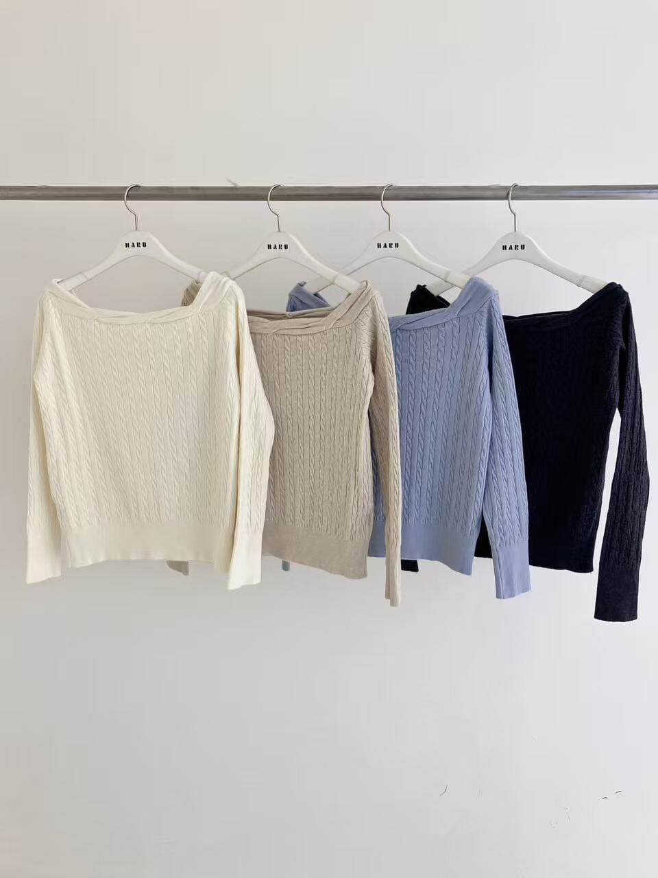 HU5113 麻花邊方領針織紋上衣