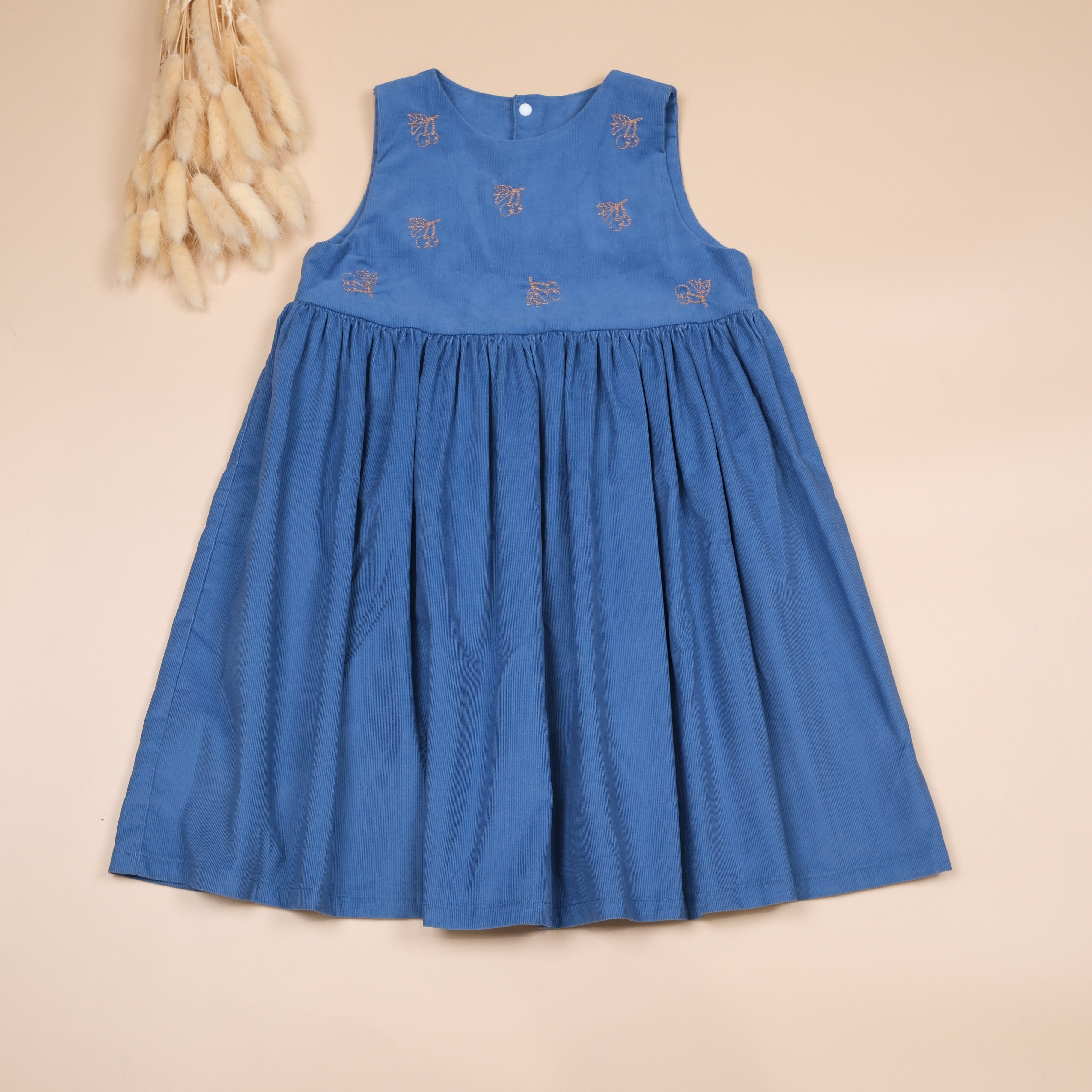 靜日刺繡系列 ✺ 霧藍 ✺ 手作女童無袖洋裝