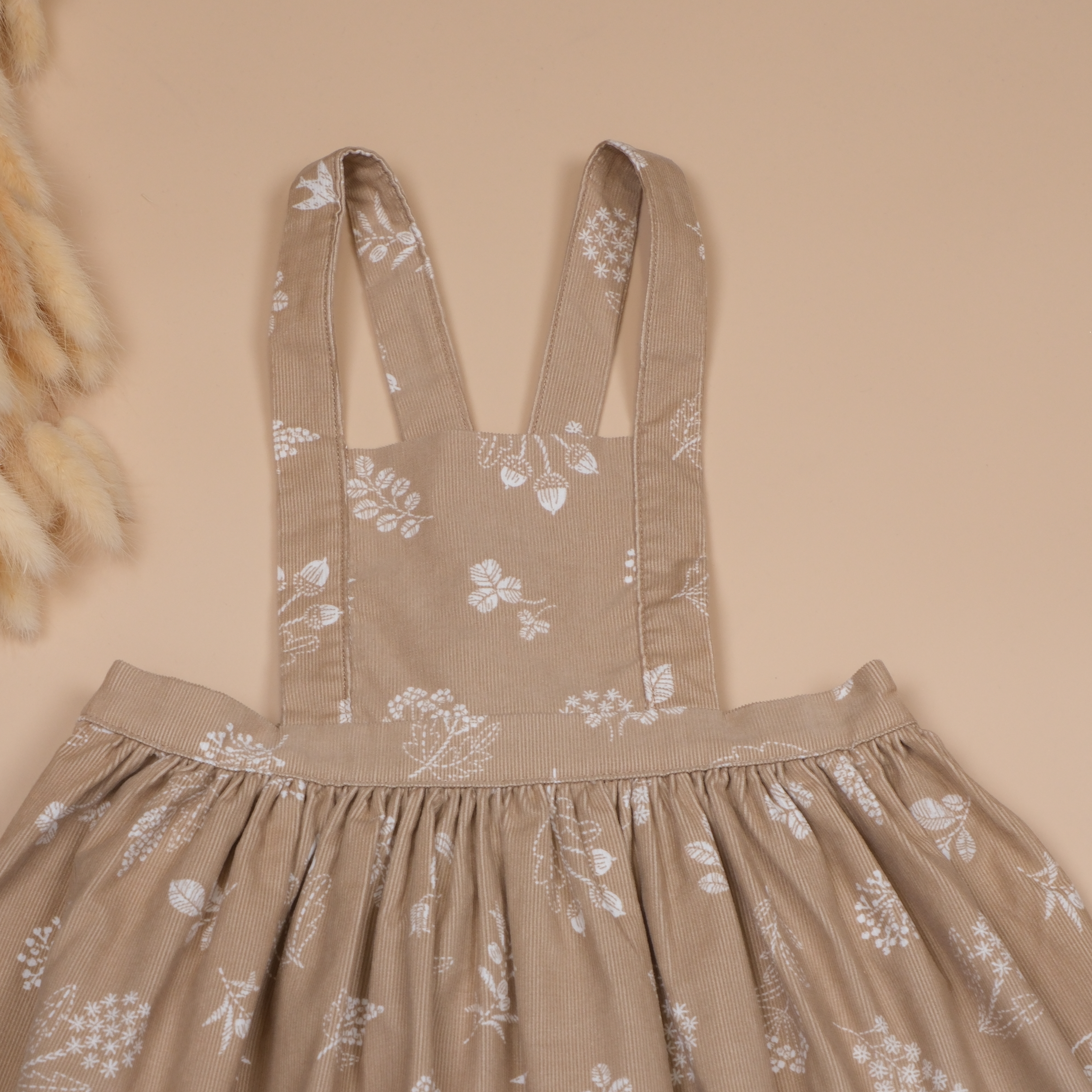 小鹿走過的季節 ✱ 奶茶色 ✱ 手作女童燈芯絨吊帶裙