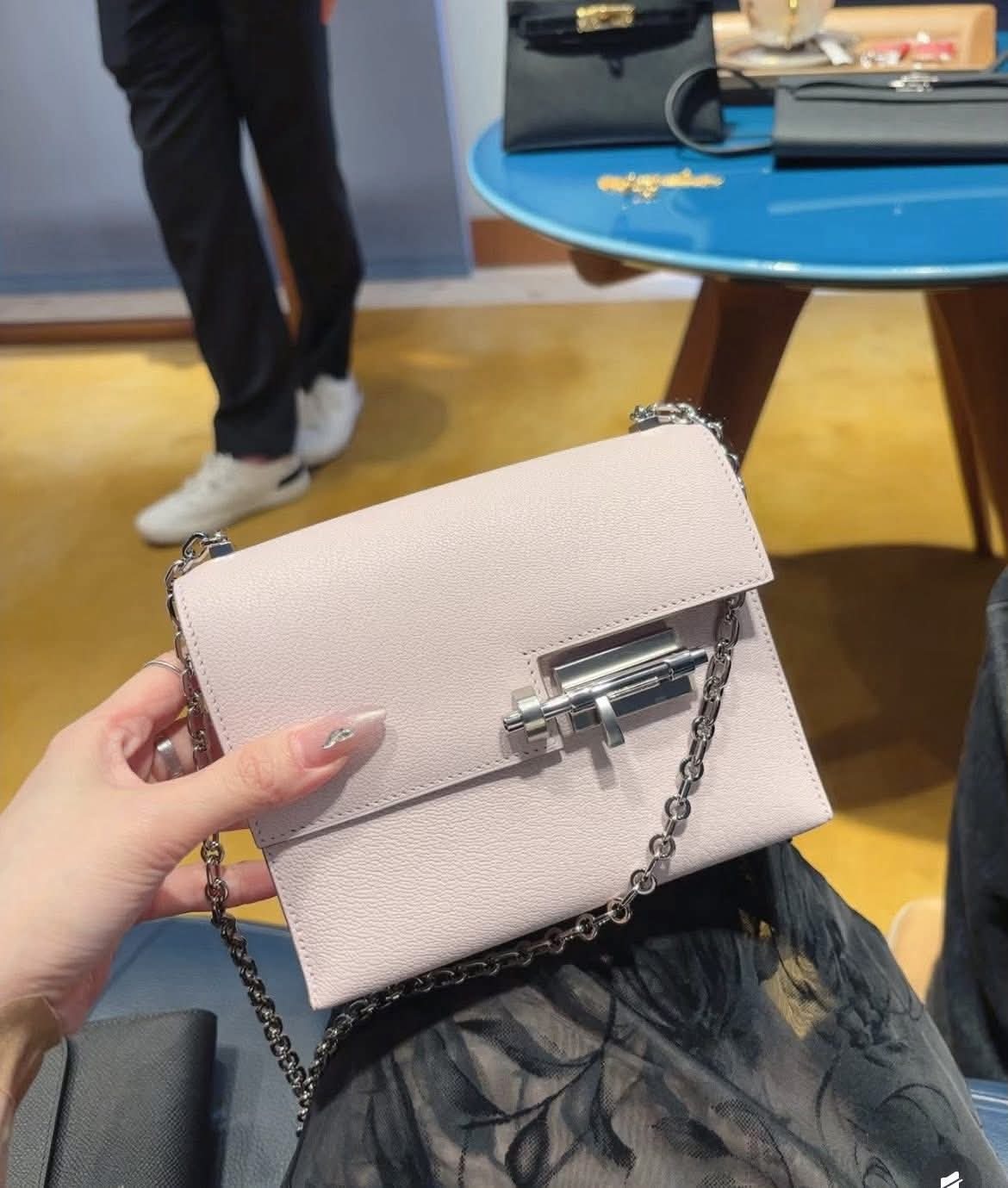 Preloved Verrou Mini Mysore goatskin Pale Mauve PHW HK$3x,xxx  (HK$2,000 即時落訂)