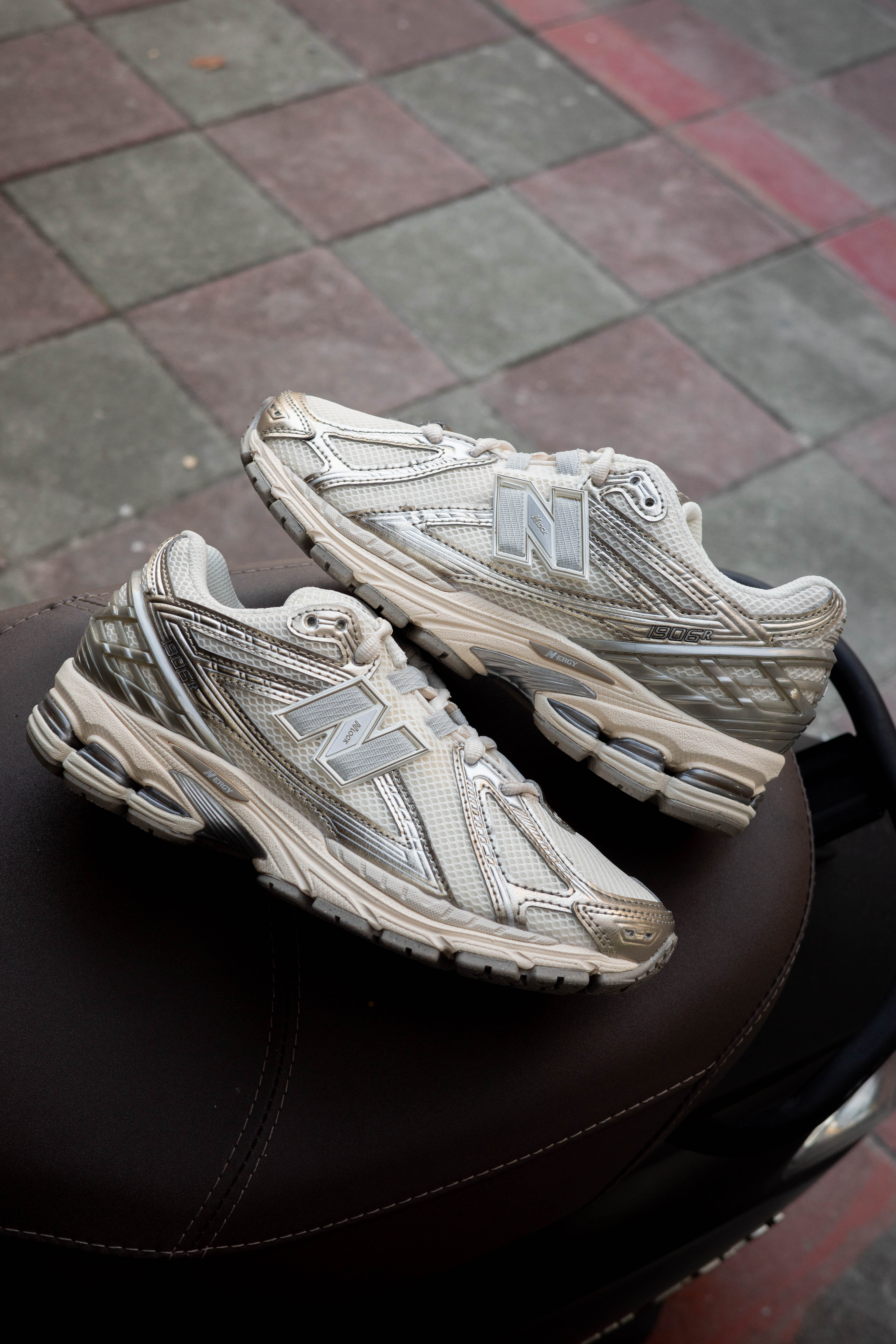 New Balance 1906  奶茶金屬 u1906rcn