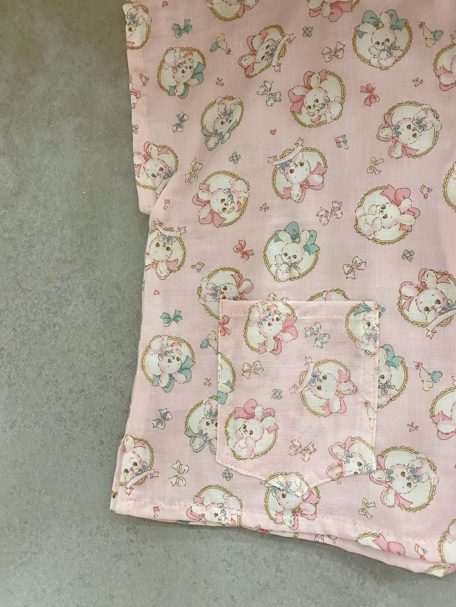 粉紅蝴蝶結兔兔 落肩上衣（110）