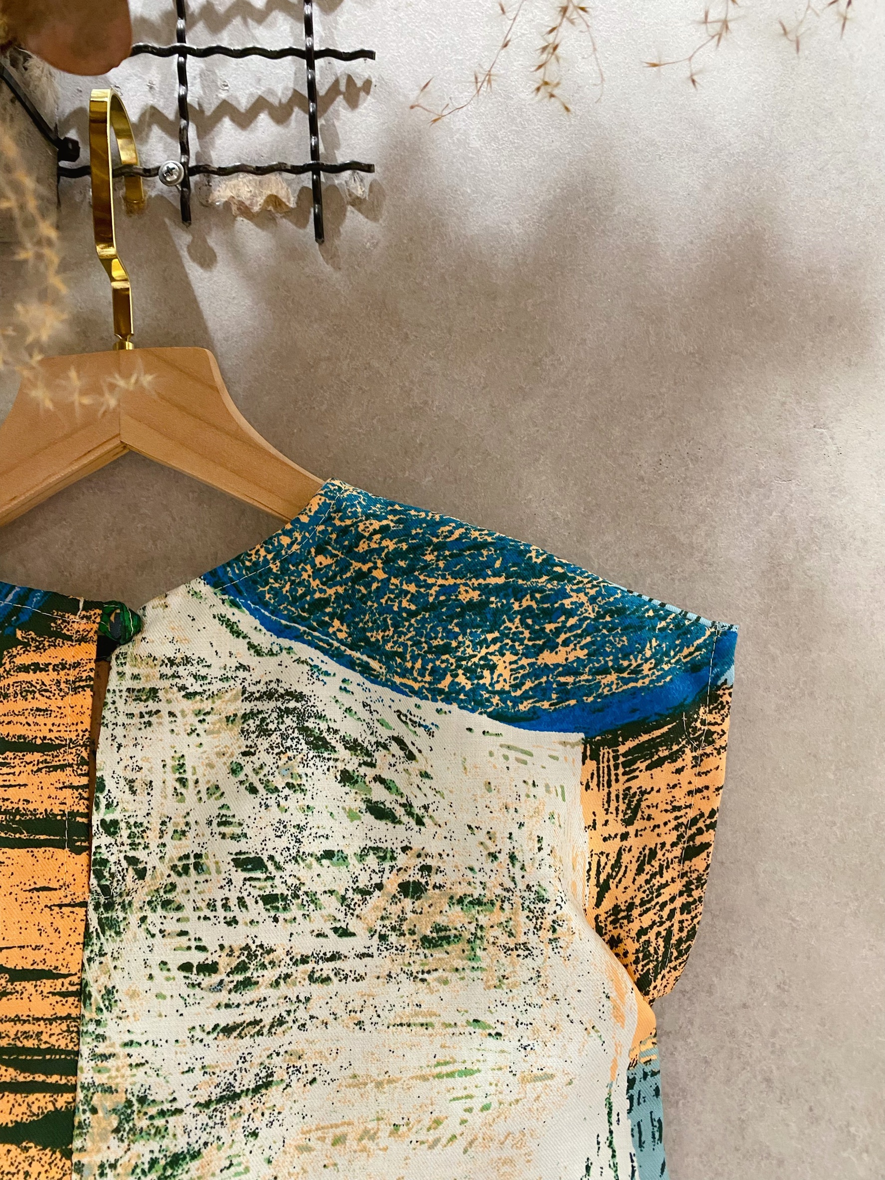 吉本藍橘刷色 落肩上衣（100）