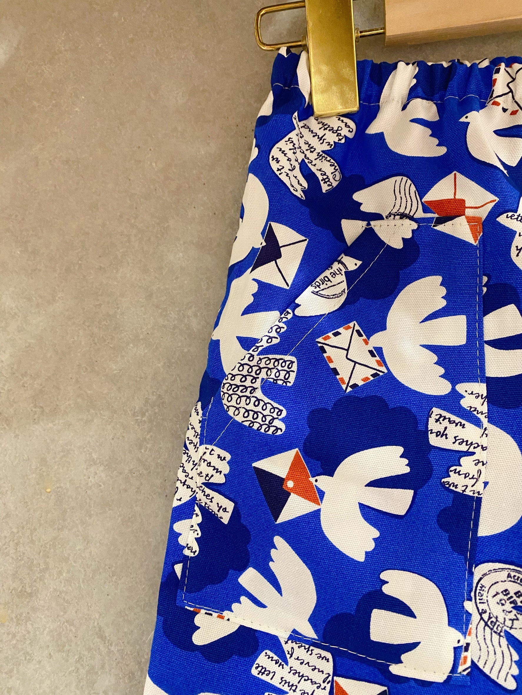 信差白鴿 斜口袋短褲（100）