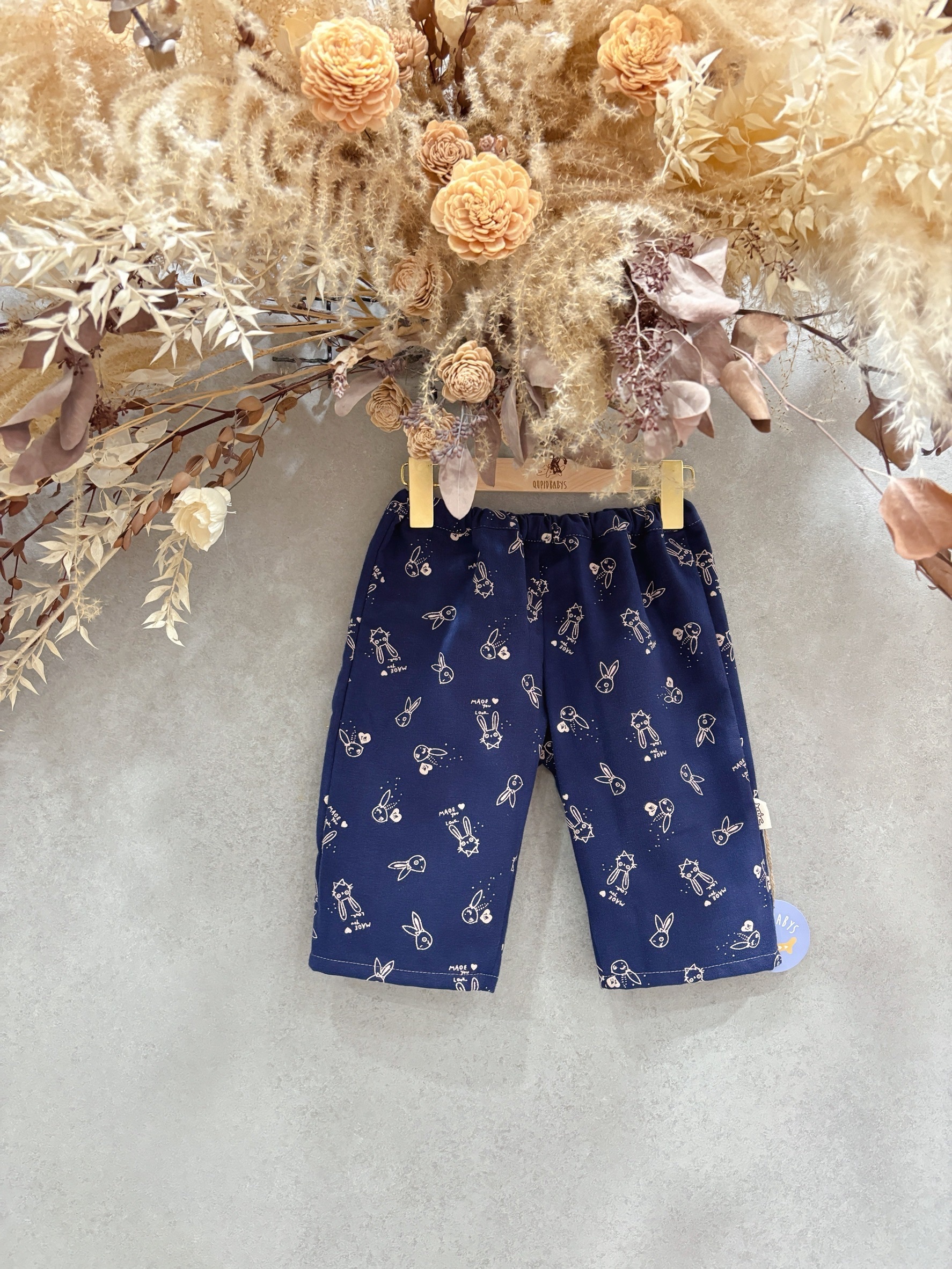 深藍領結兔兔 九分寬褲（100）