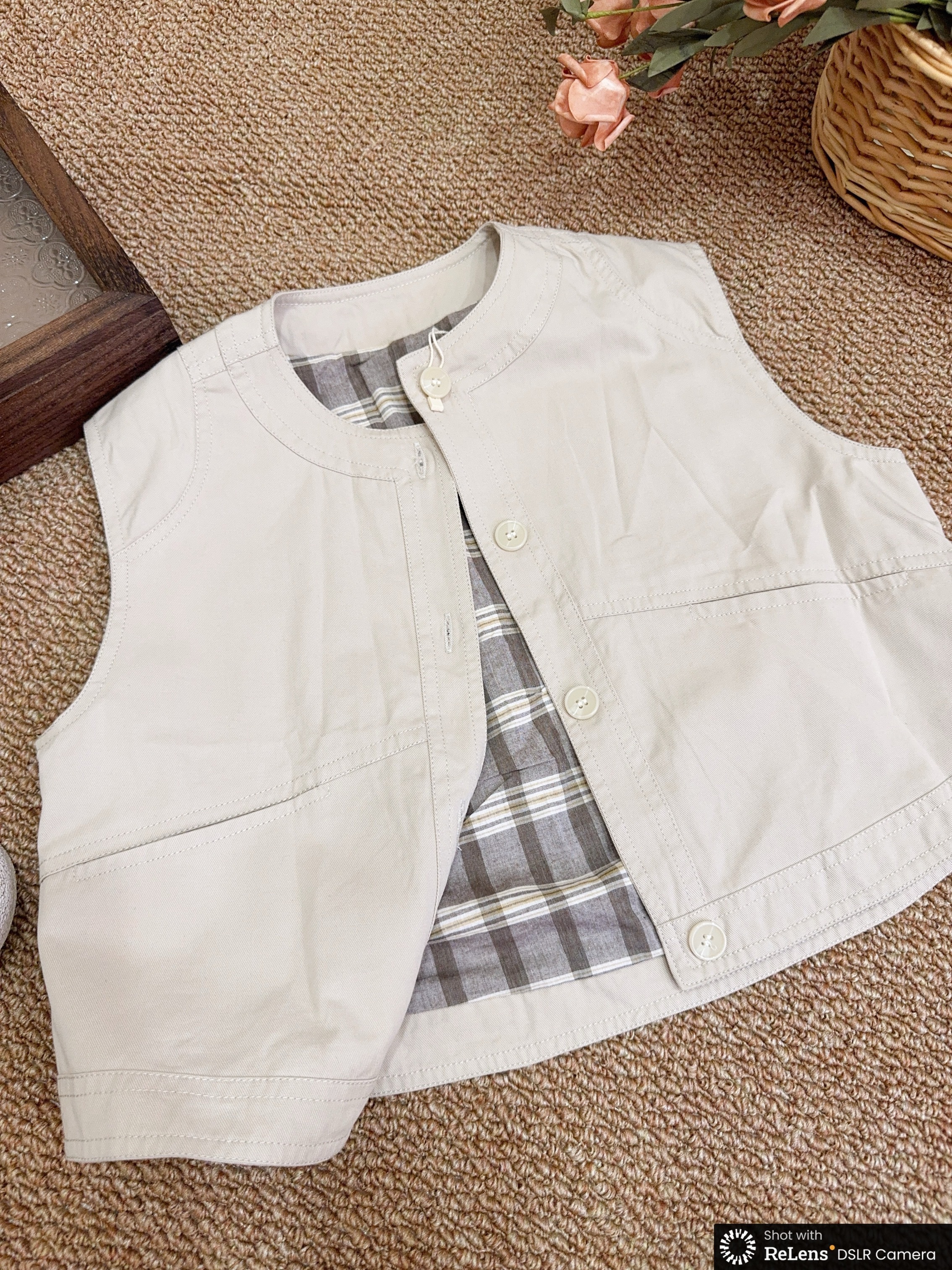 81016卡其背心d47