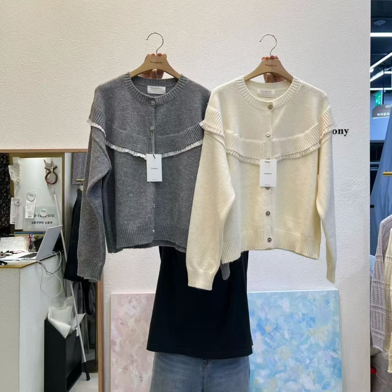 SY5124 花邊拼邊排扣針織外套