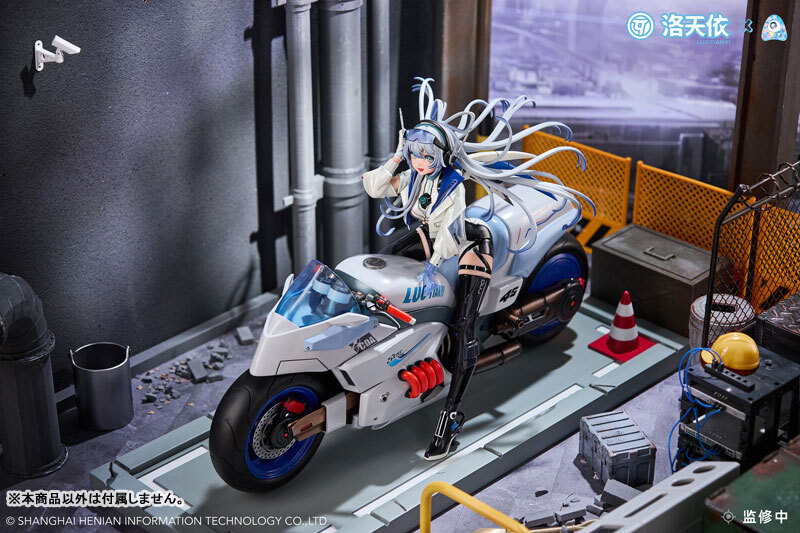 Vsinger 洛天依 Retro-Future Storm Driver Ver. 1/7 Complete Figure