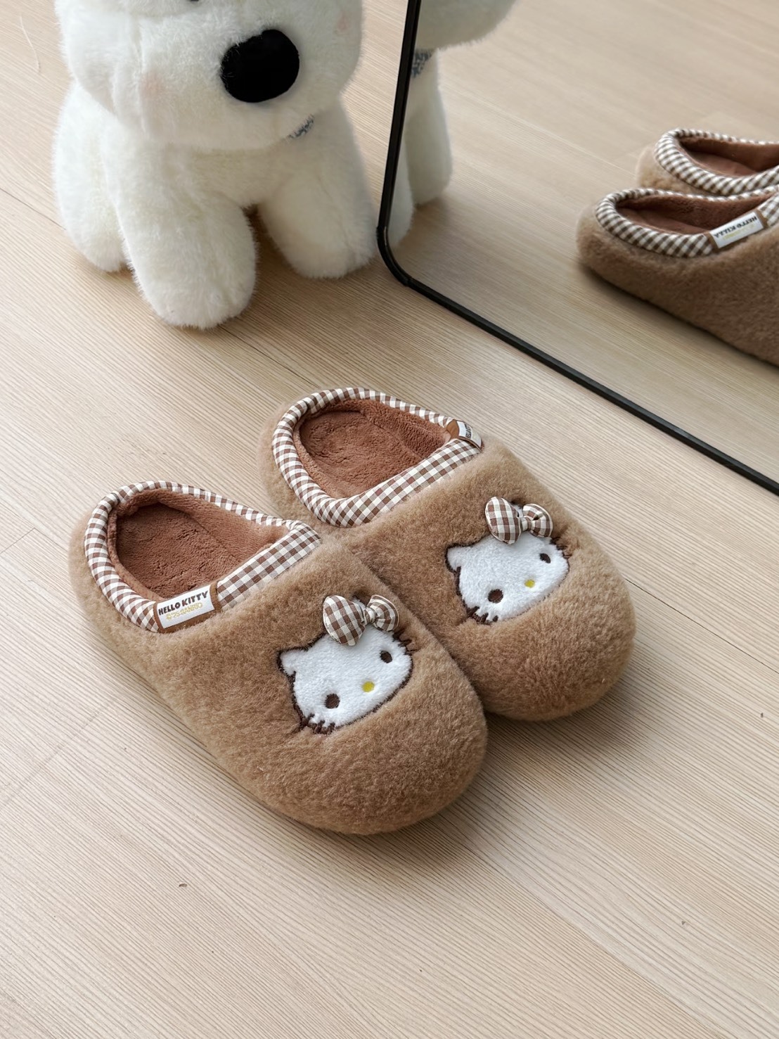 SANRIO X KITTY 保暖 防滑 踩屎感 毛絨棉 拖鞋