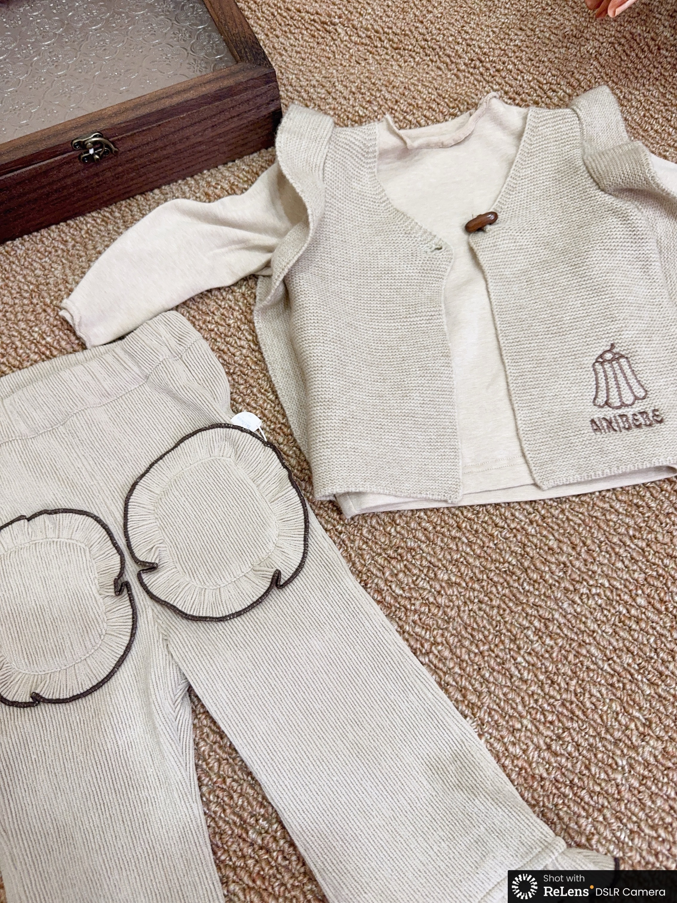 j6225造型坑紋褲d36