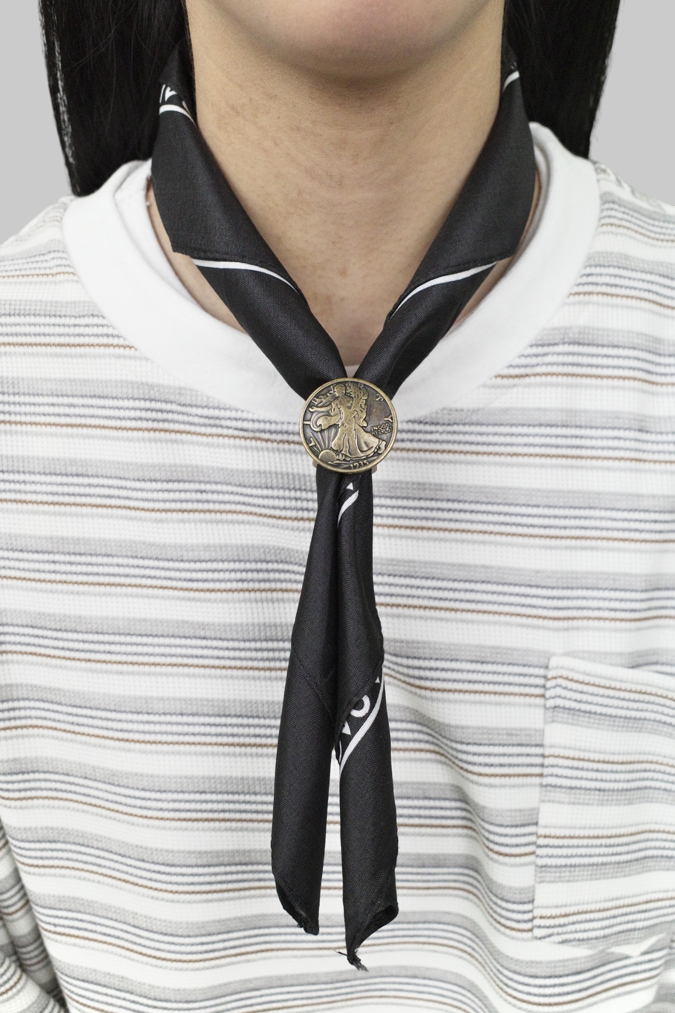 『Always_Good』立體花紋 皮革 方巾扣