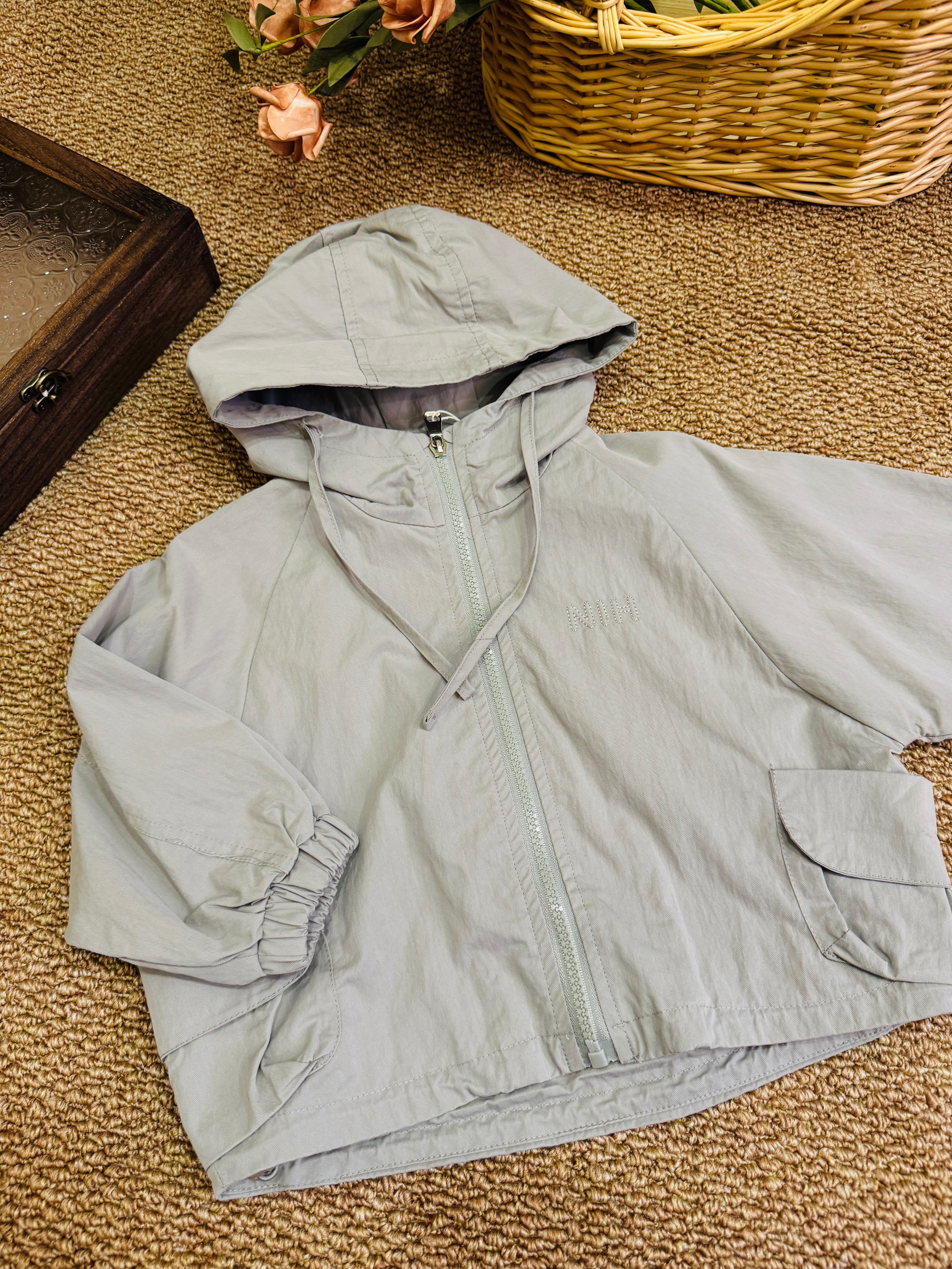 NH6583刺繡造型口袋連帽外套d15