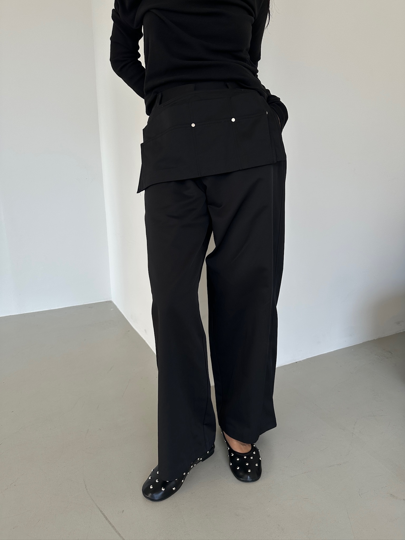 Straight cut trousers with Worker belt