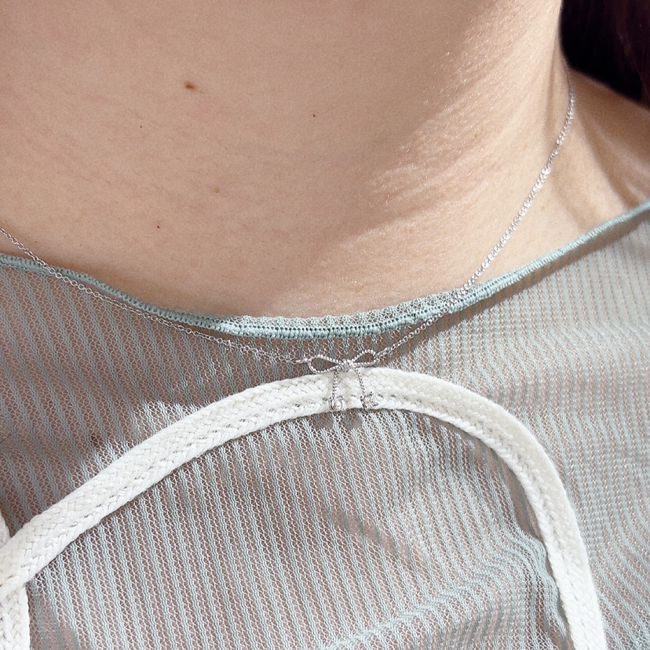 [日本制] 蝴蝶結閃石頸鏈