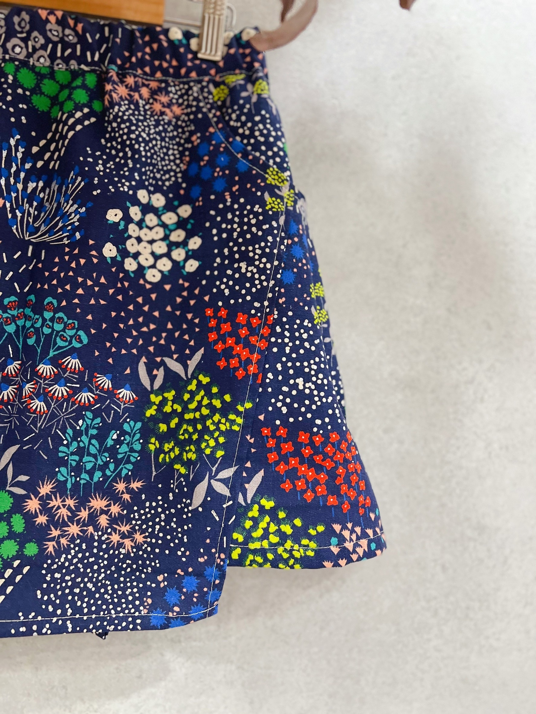 古家燙銀花束 媽咪拼接連褲短裙（M）