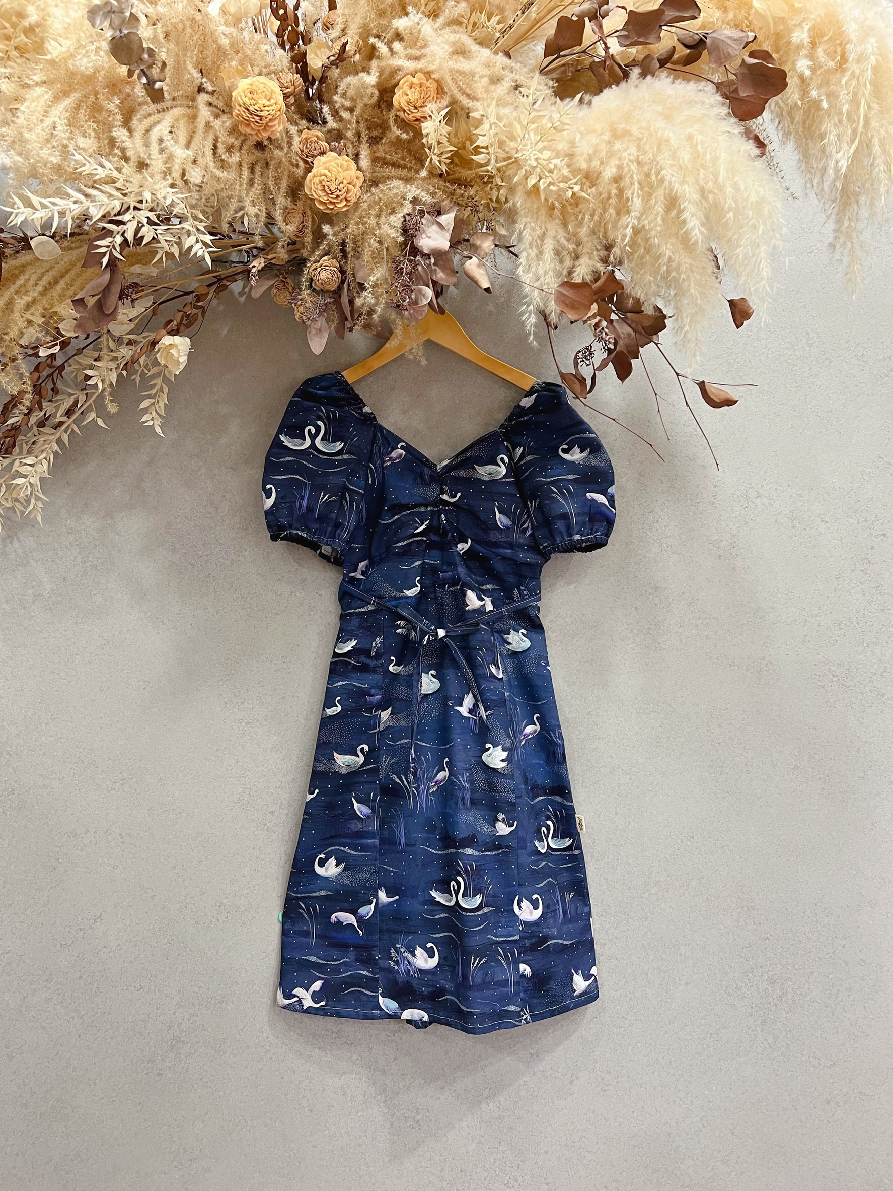 靜謐天鵝湖 媽咪王妃短洋裝