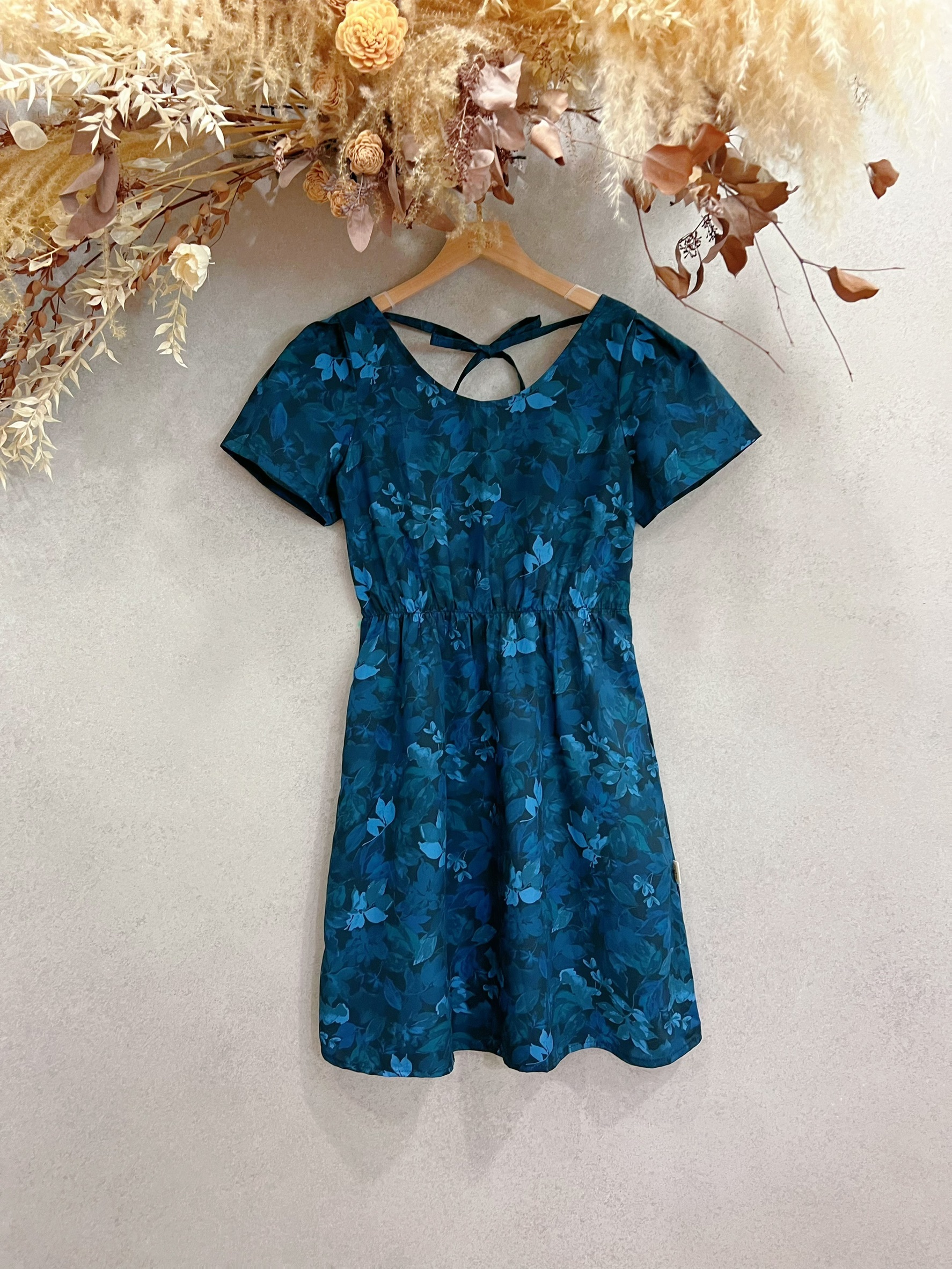 藍調花海 媽咪美背短洋裝