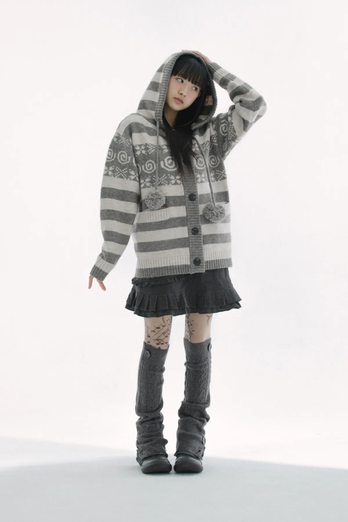 HUG YOUR SKIN) Angel wing hooded pom-pom cardigan - 2c