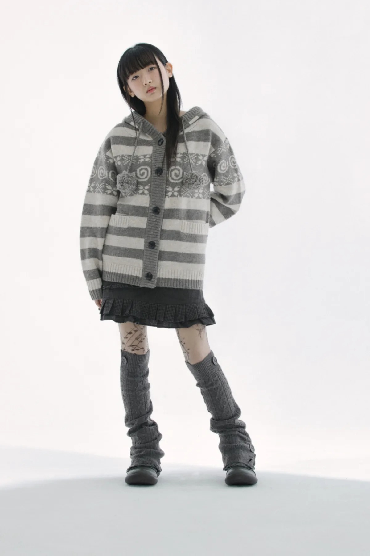 HUG YOUR SKIN) Angel wing hooded pom-pom cardigan - 2c