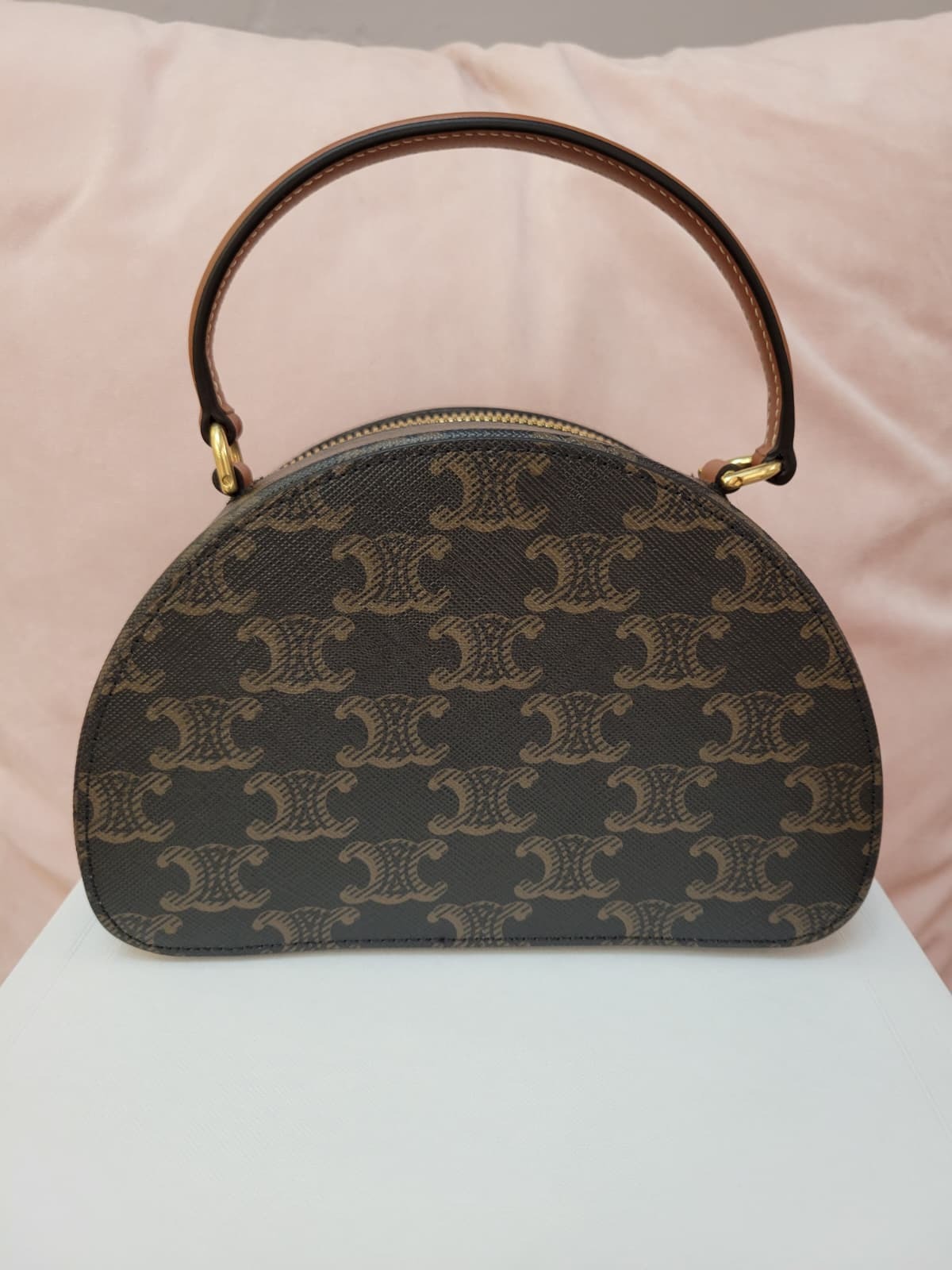 CELINE HALF MOON CASE IN triomphe canvas and calfskin 10K642ECM.04LU
