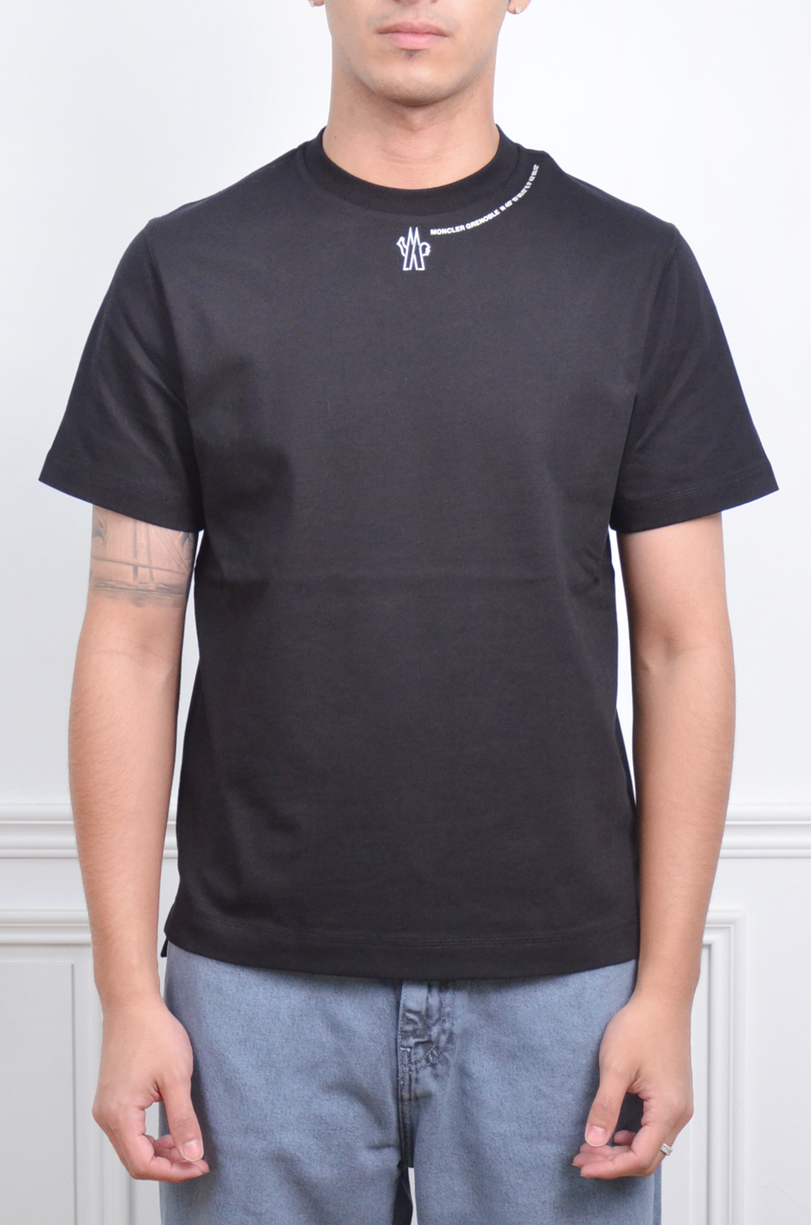 Moncler Grenobel LOGO圓領印花短袖【K20978C0001089AZ9】